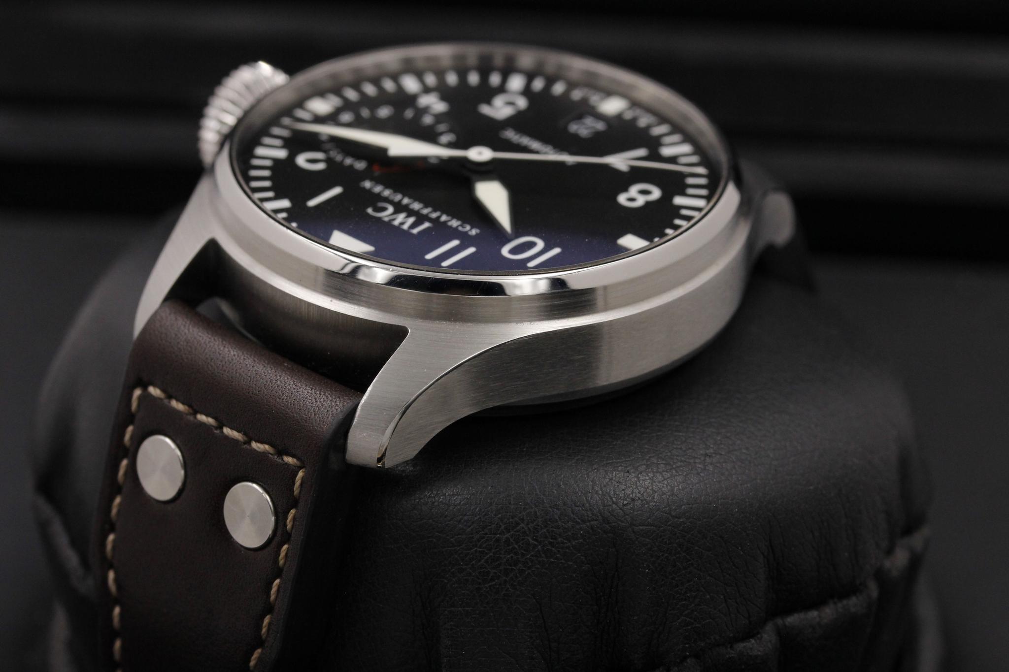 Watch Image 5