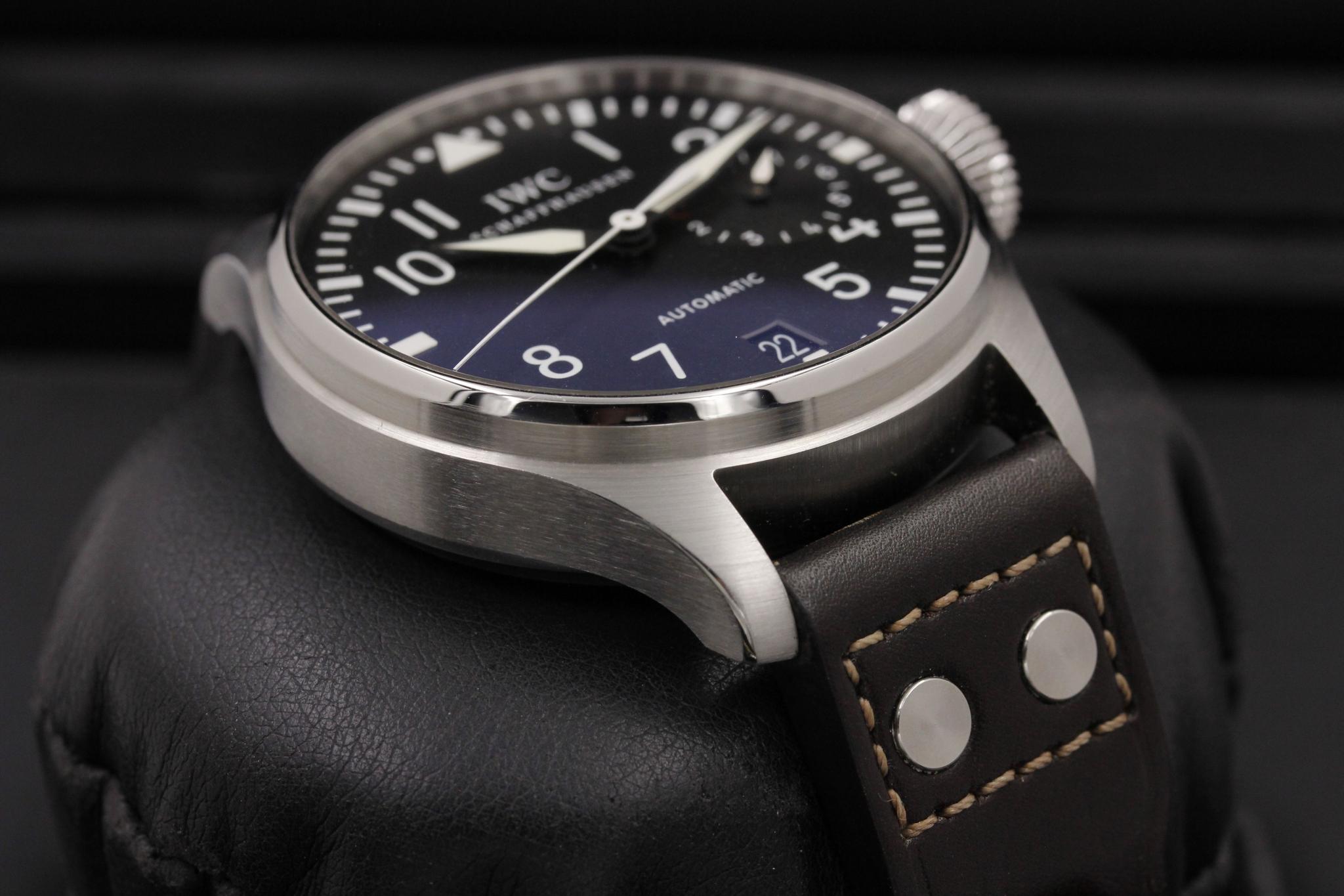 Watch Image 6