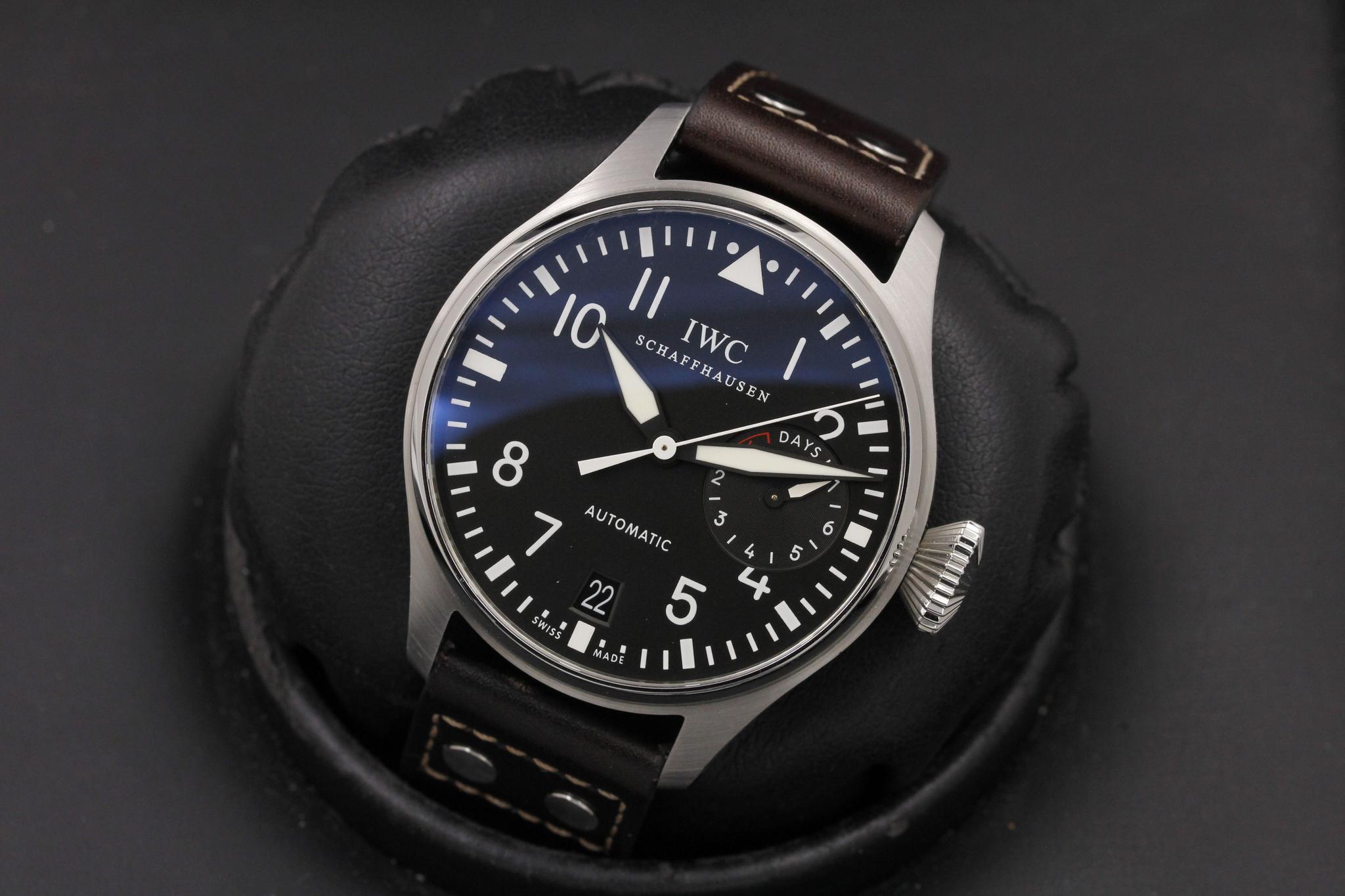 Watch Image 9