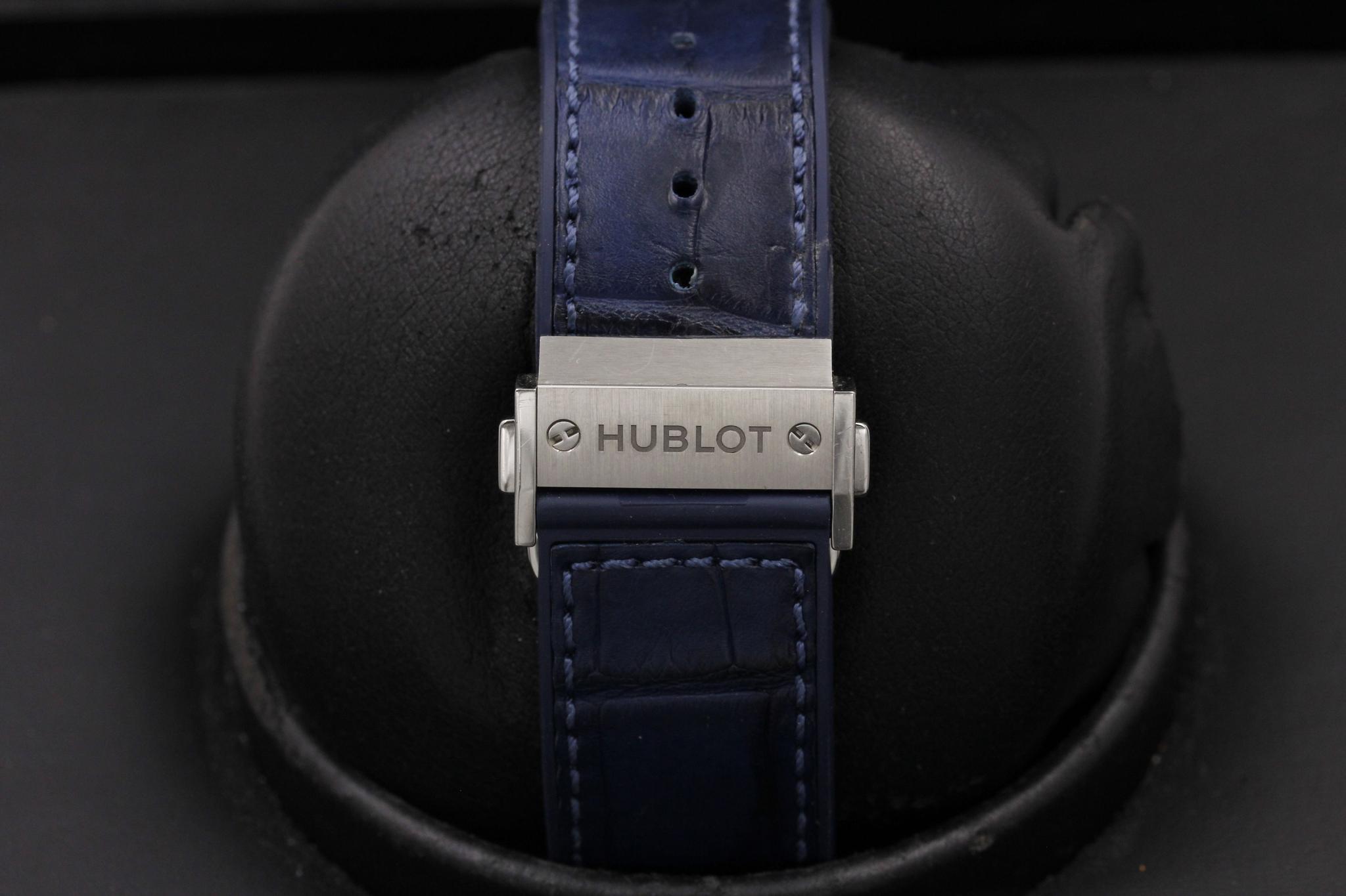 Watch Image 8