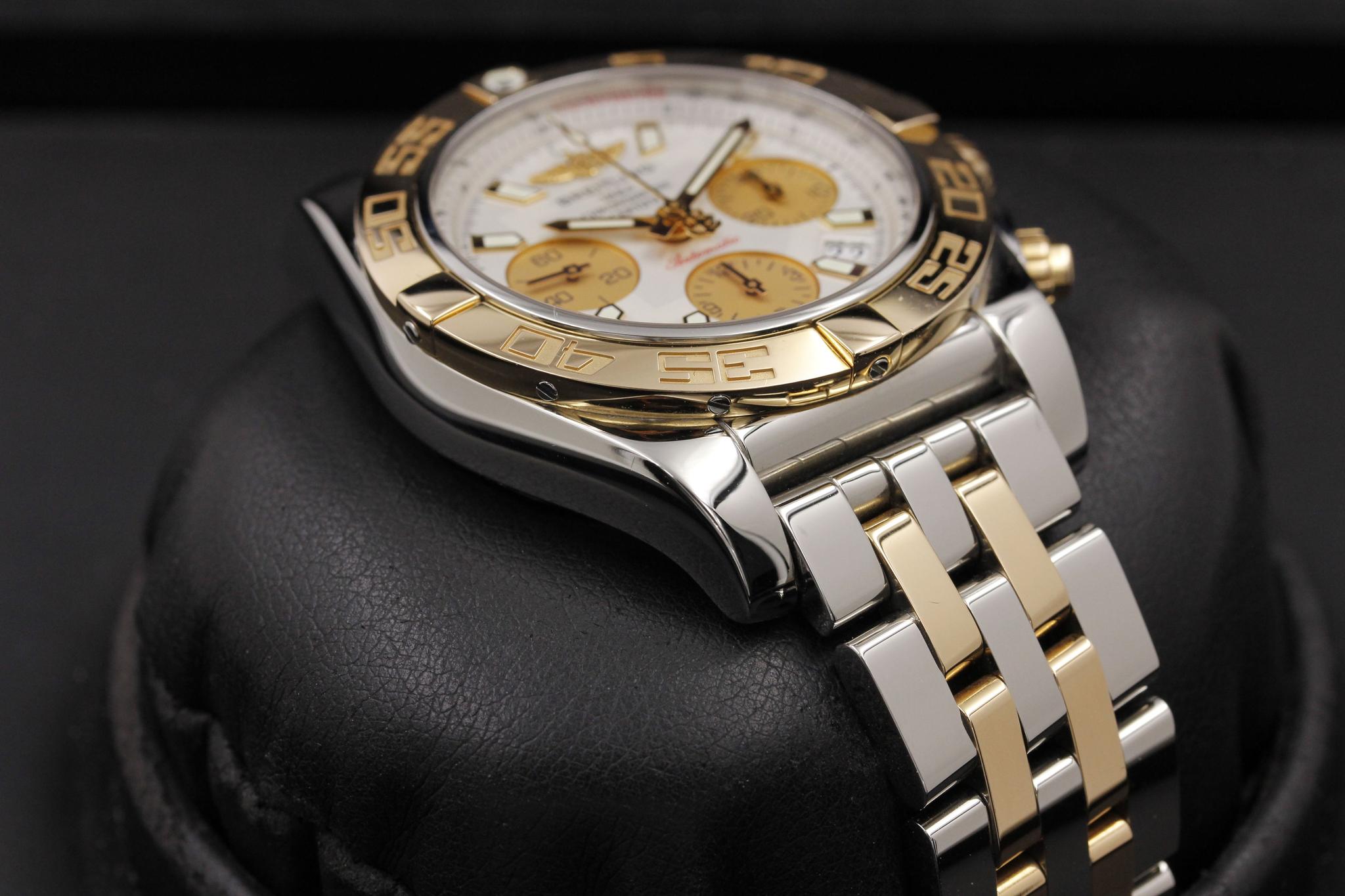 Watch Image 6