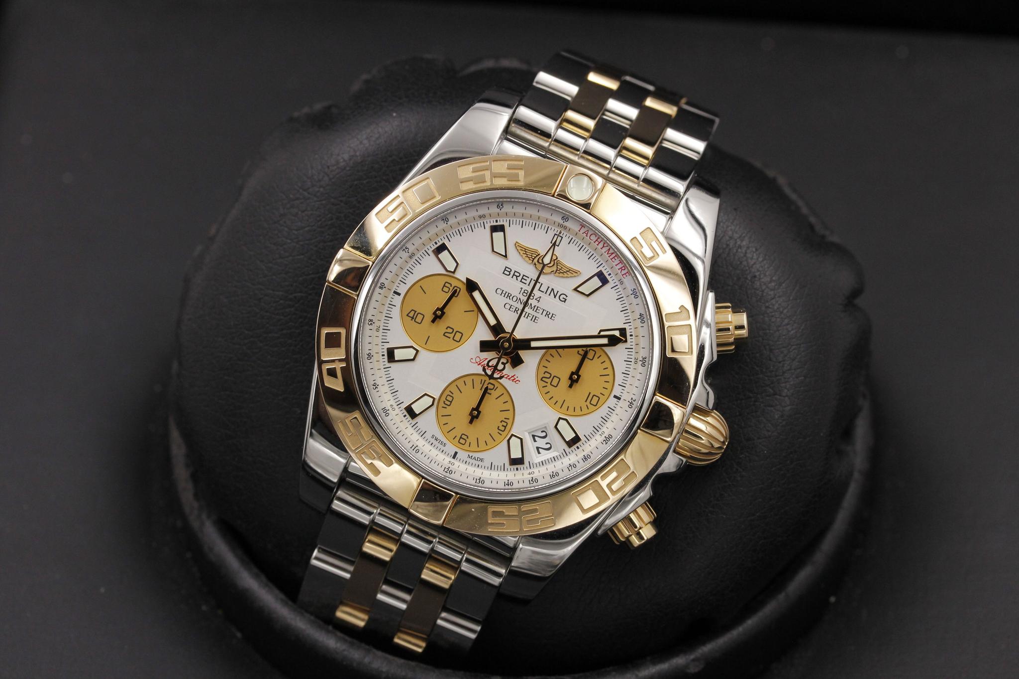 Watch Image 9