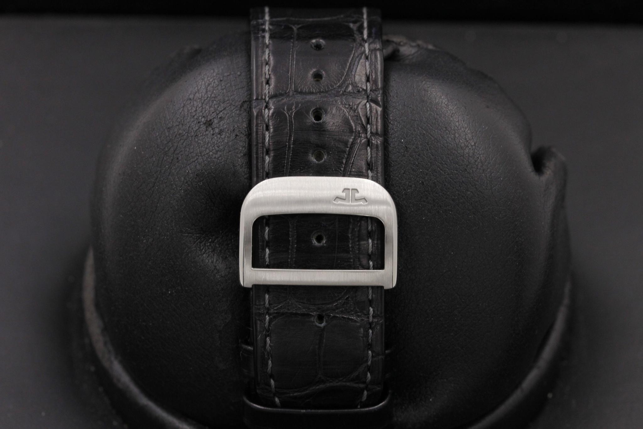 Watch Image 8