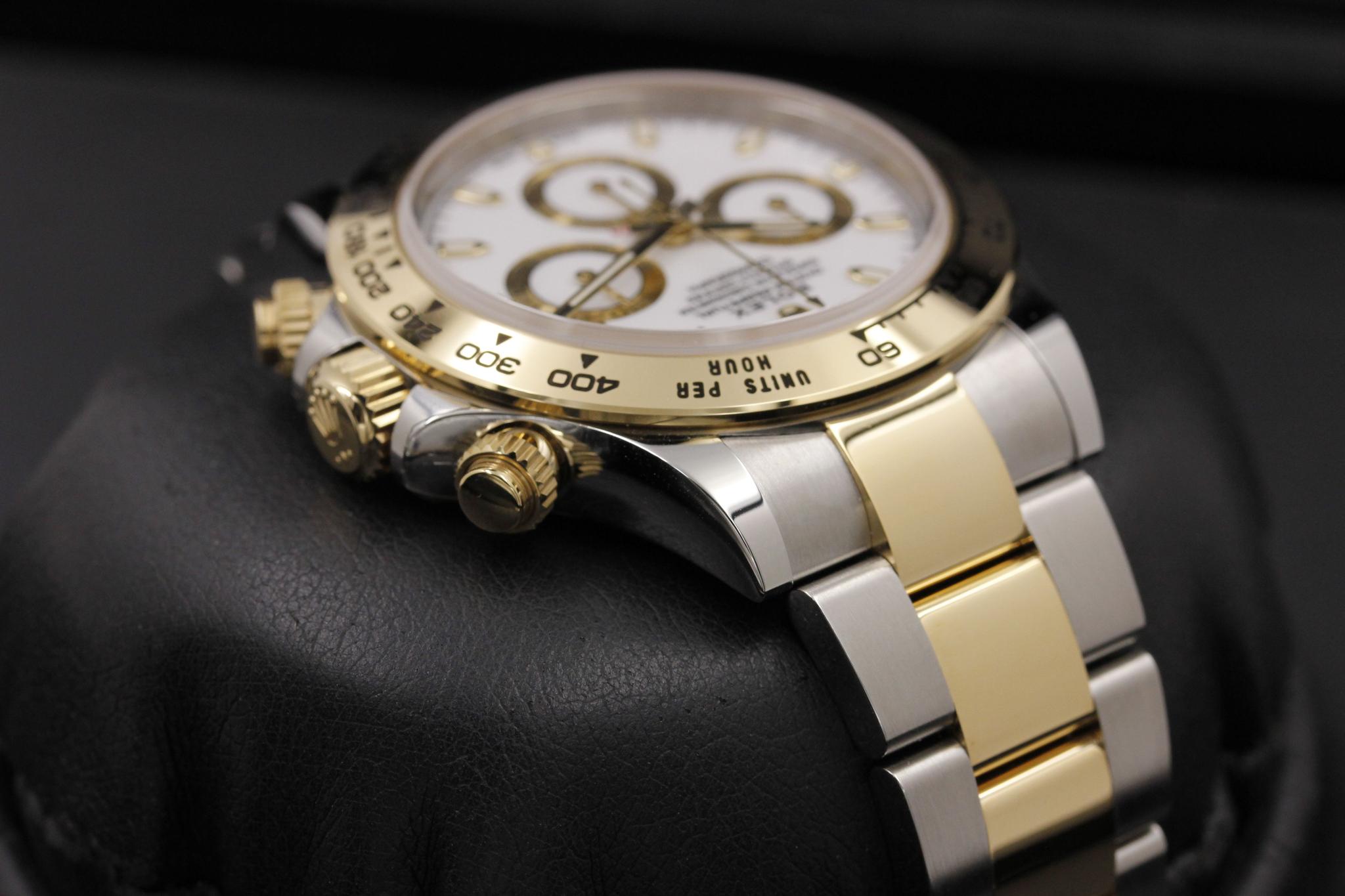 Watch Image 4