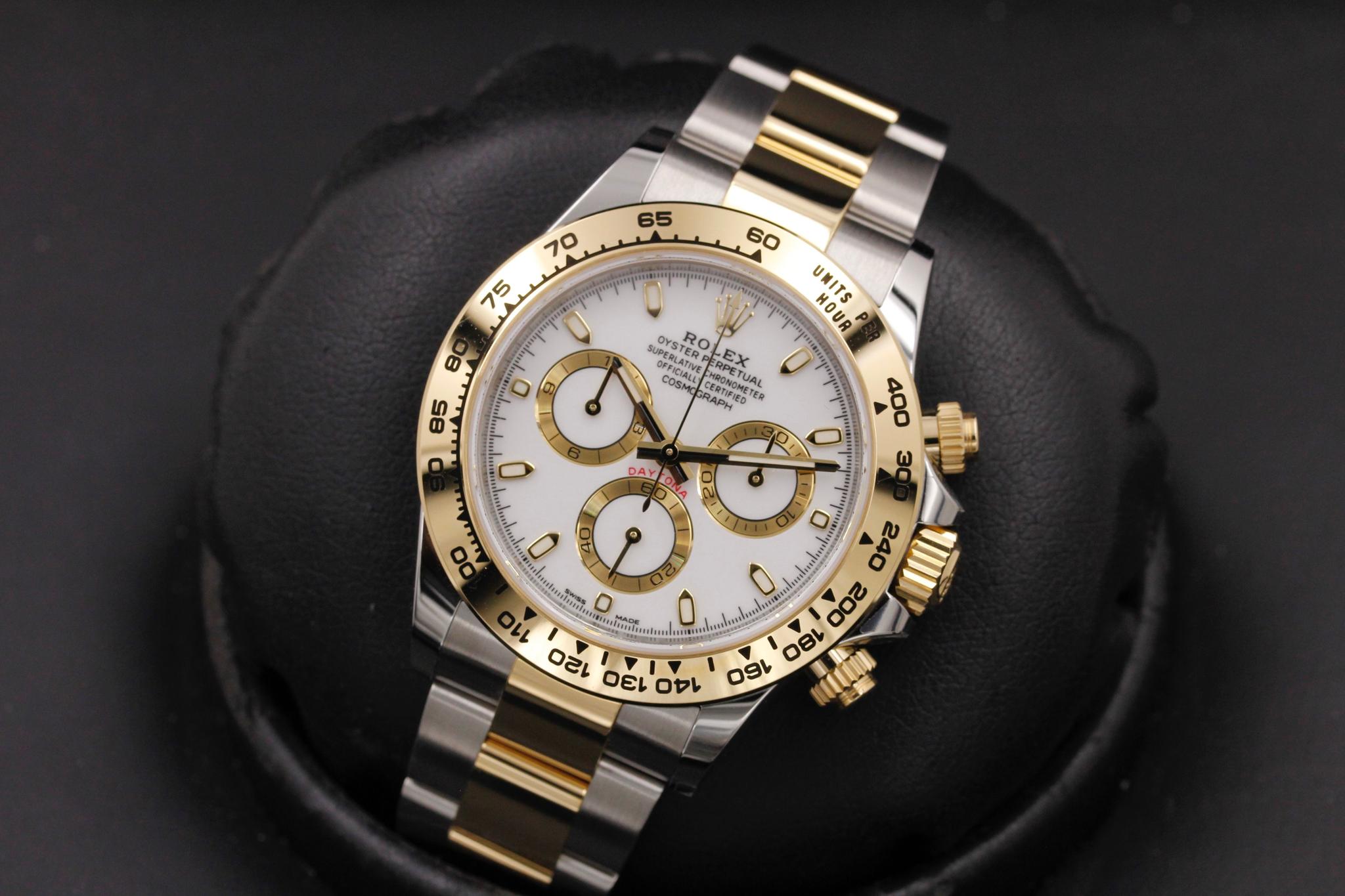 Watch Image 9