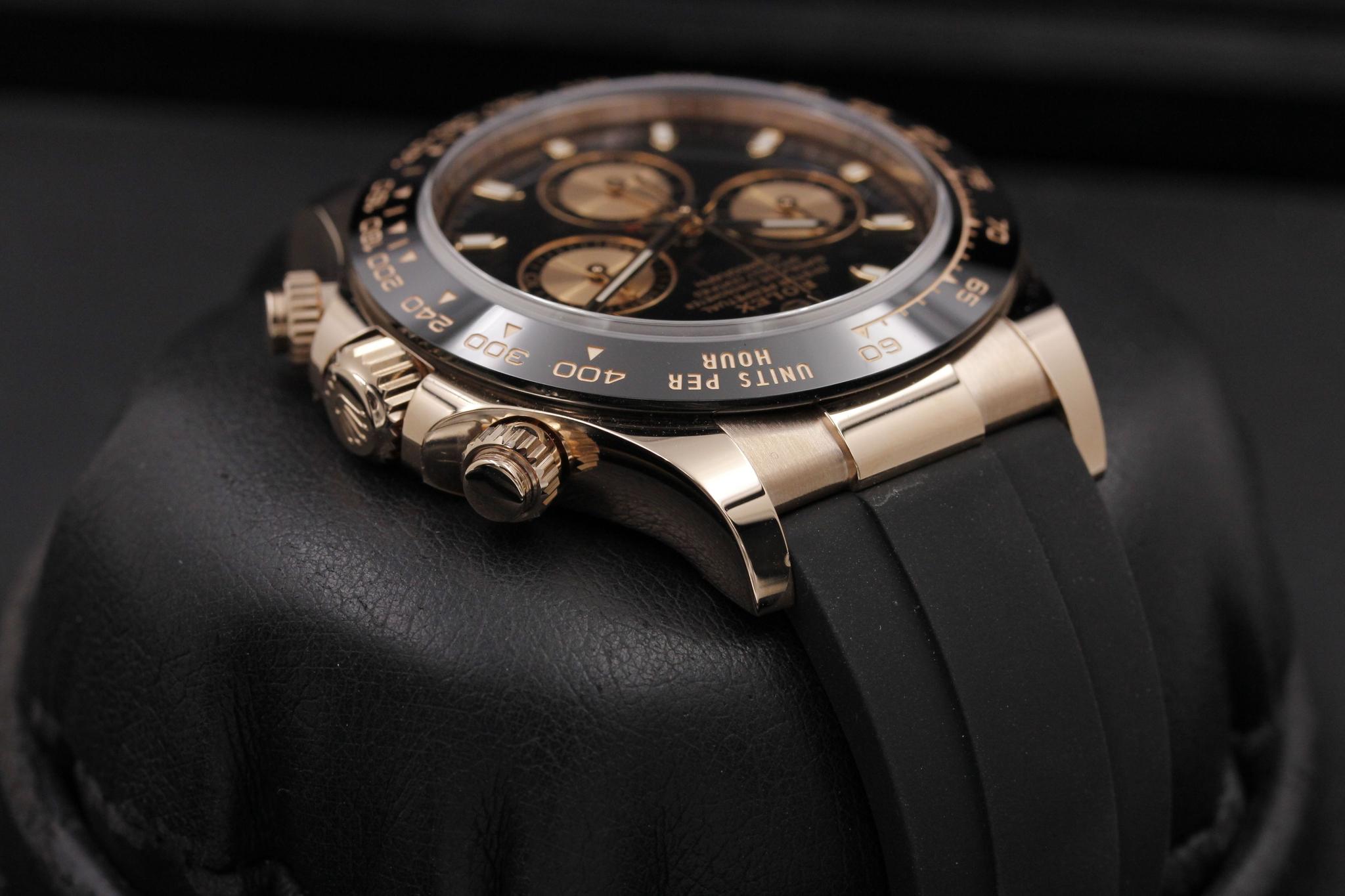 Watch Image 4