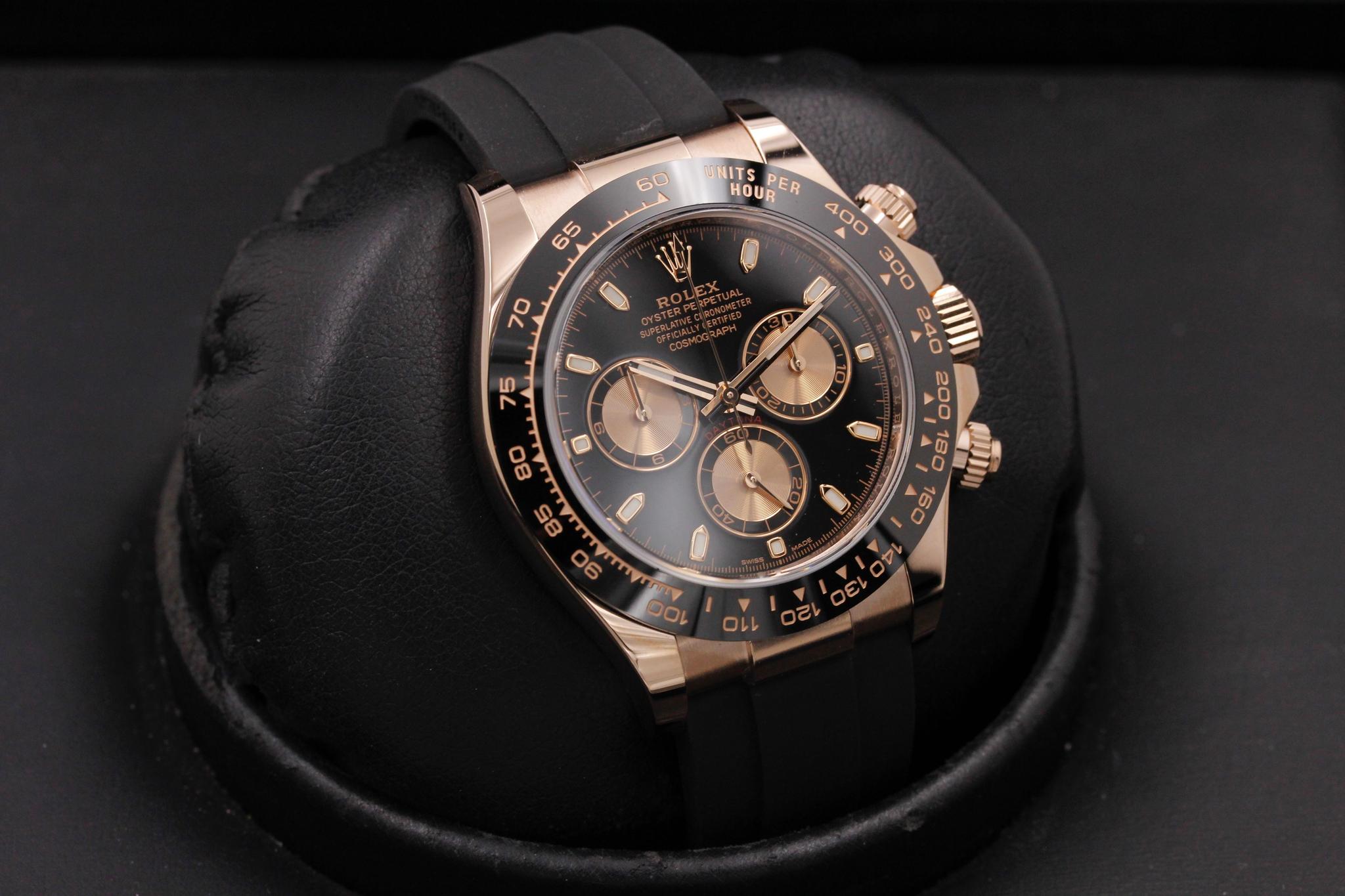 Watch Image 10