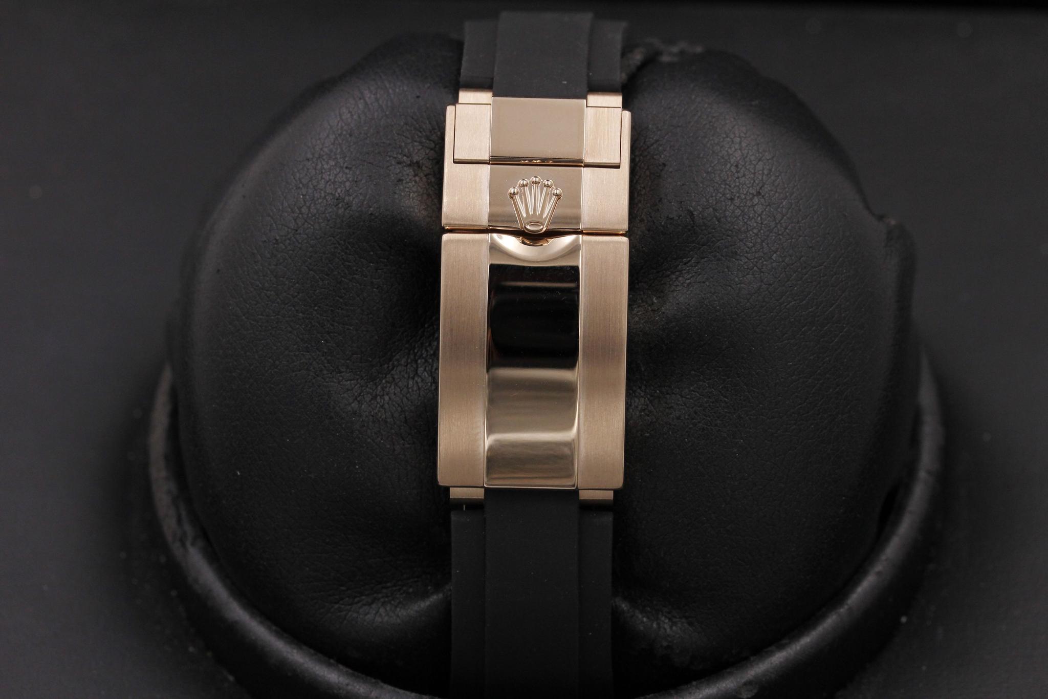 Watch Image 8
