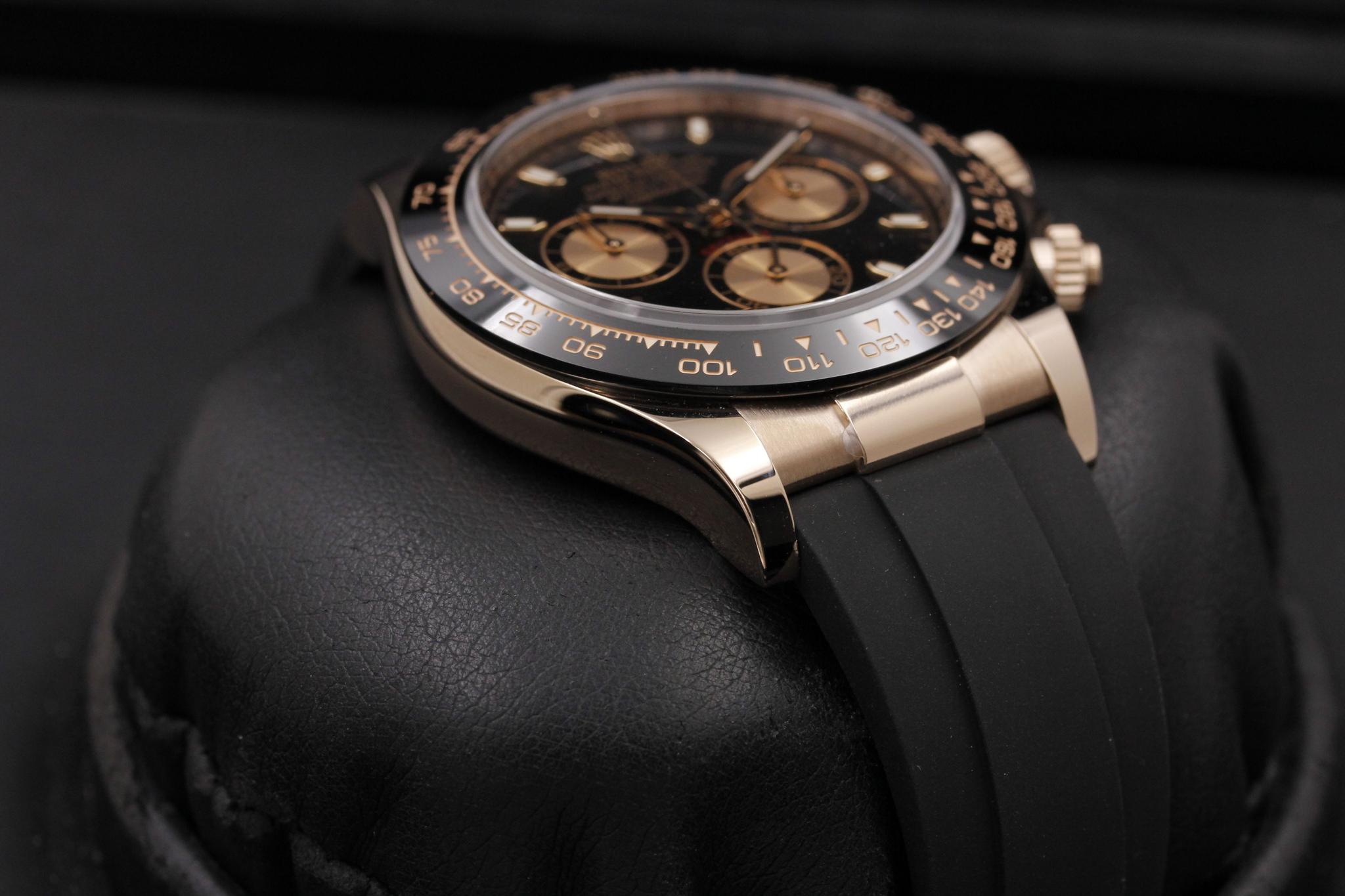 Watch Image 6