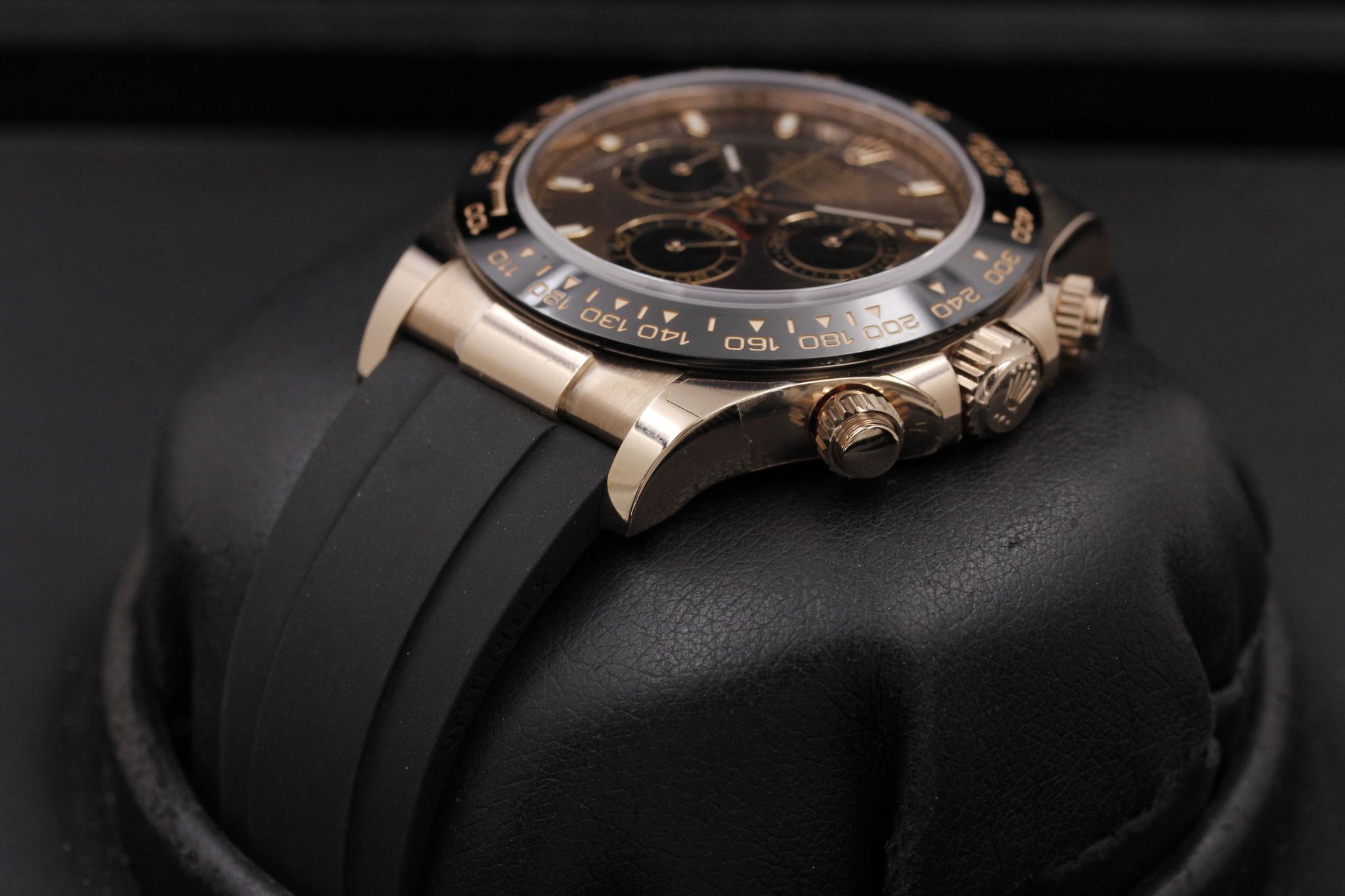 Watch Image 2