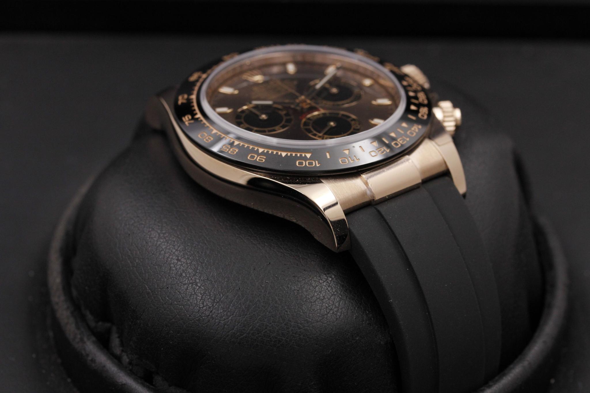 Watch Image 6