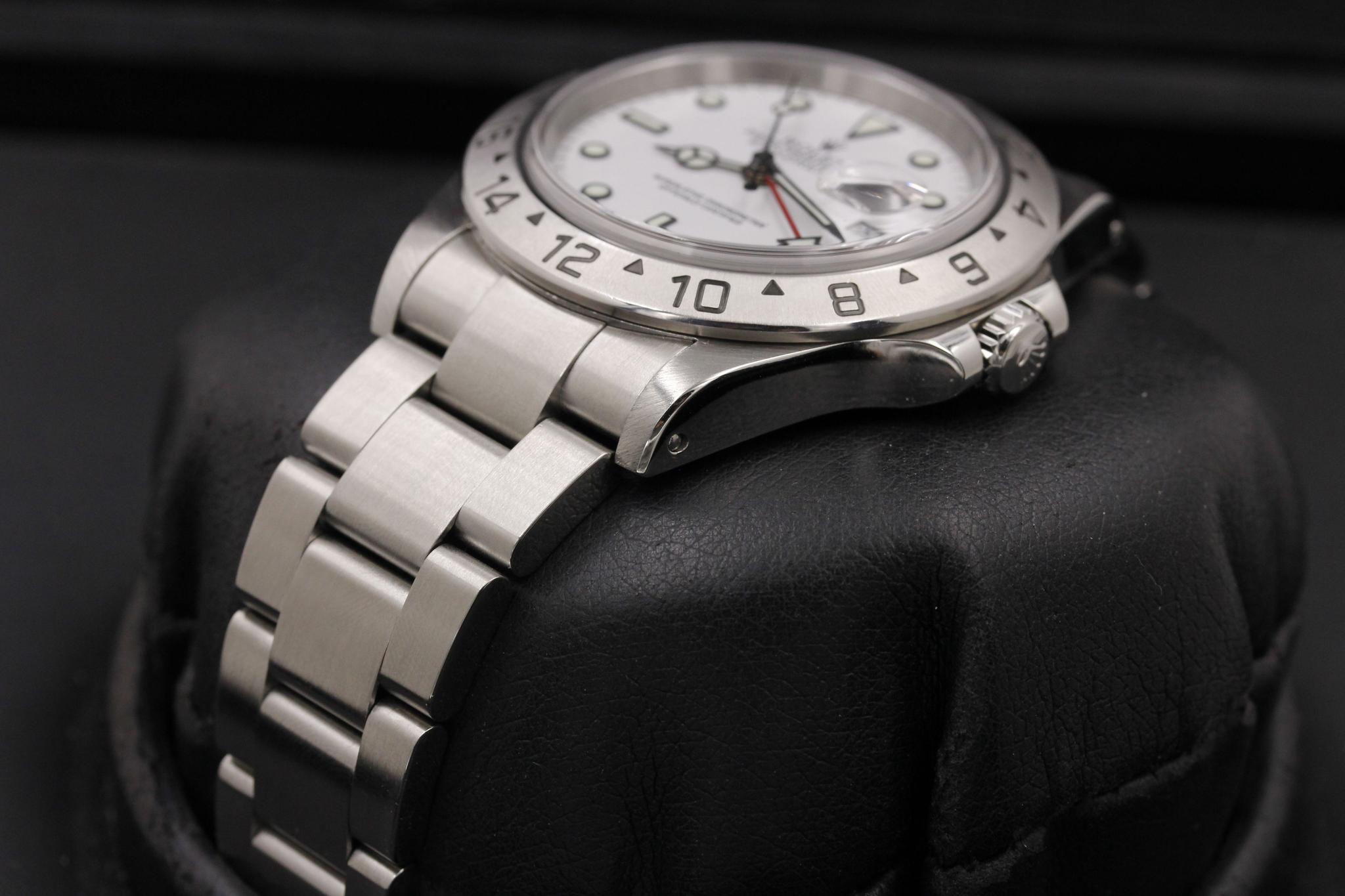 Watch Image 2