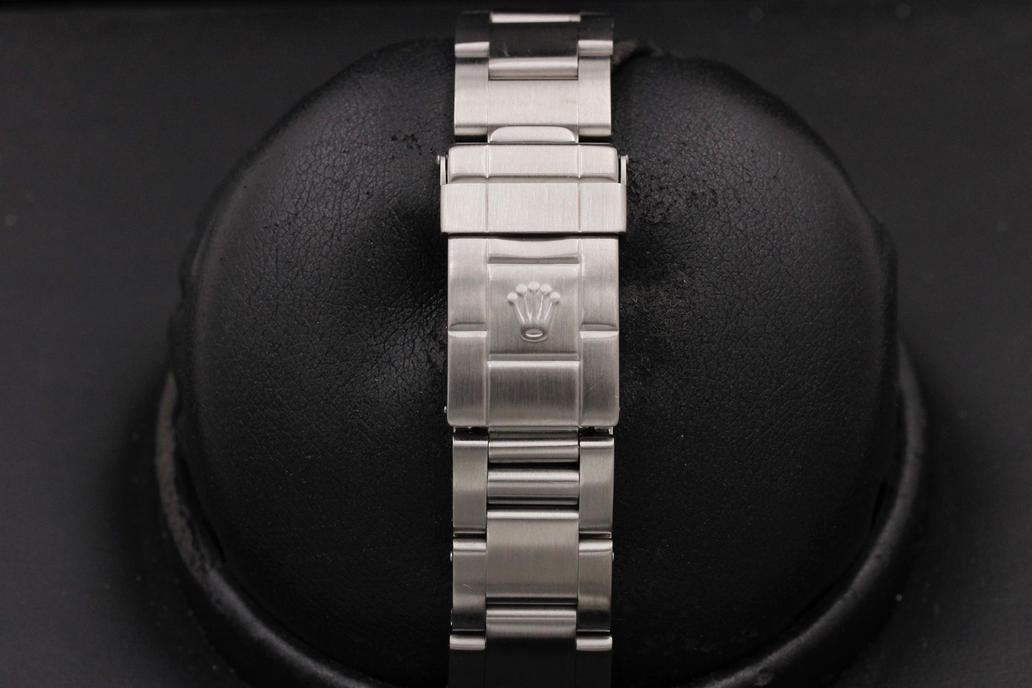 Watch Image 9