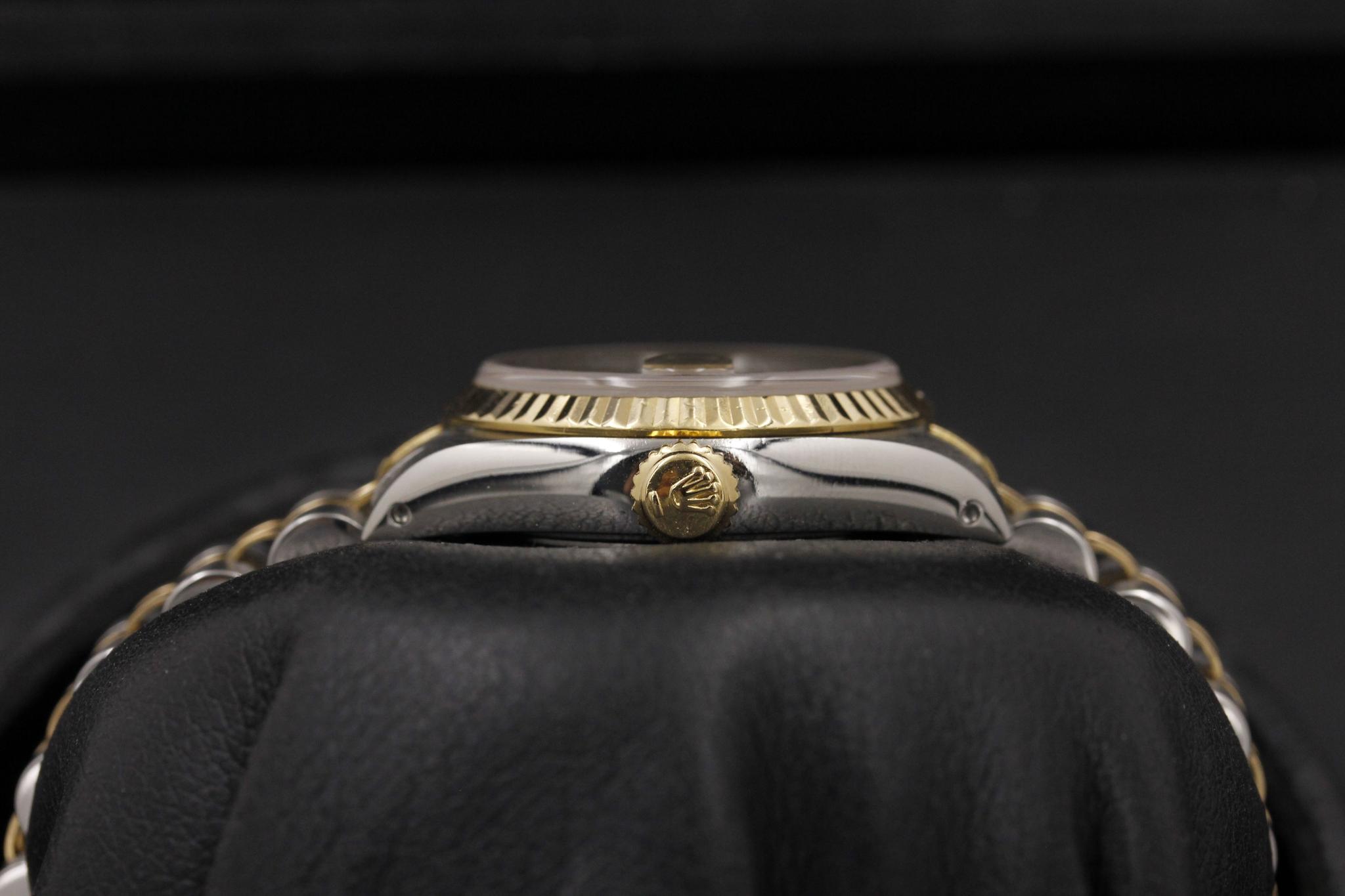 Watch Image 3