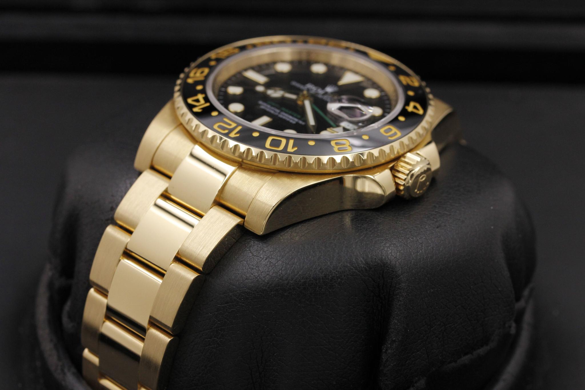 Watch Image 4
