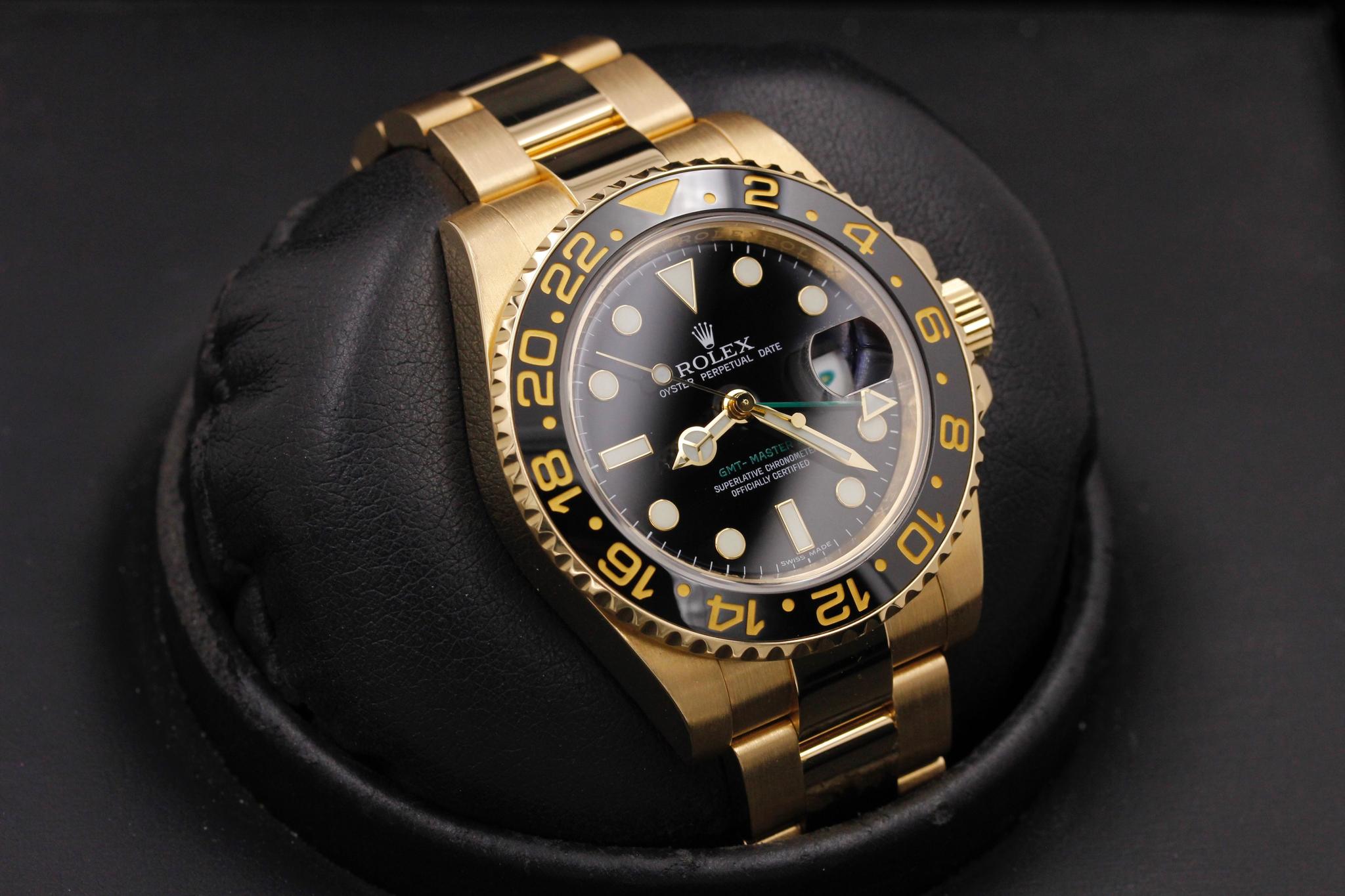 Watch Image 10