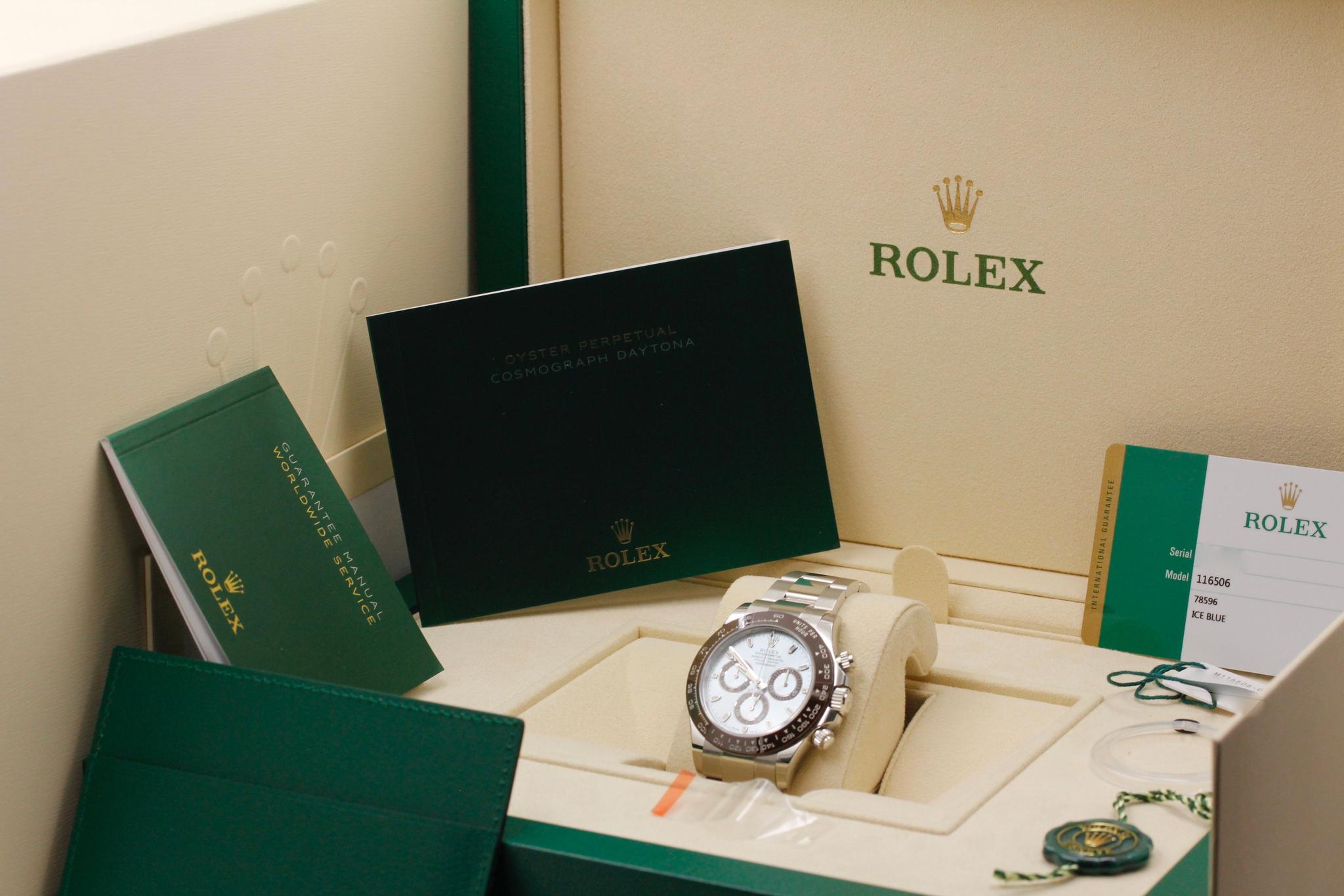 Watch Image 11