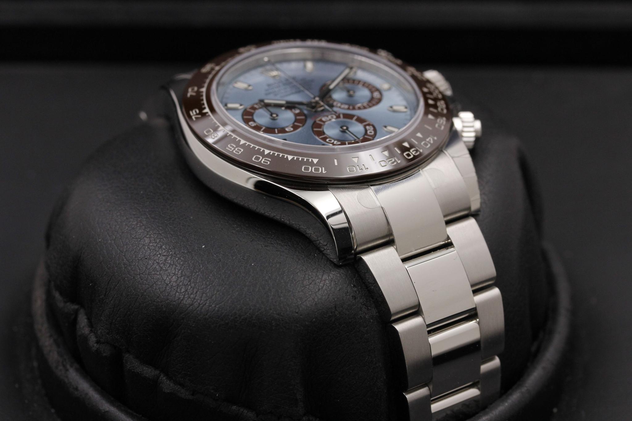 Watch Image 6