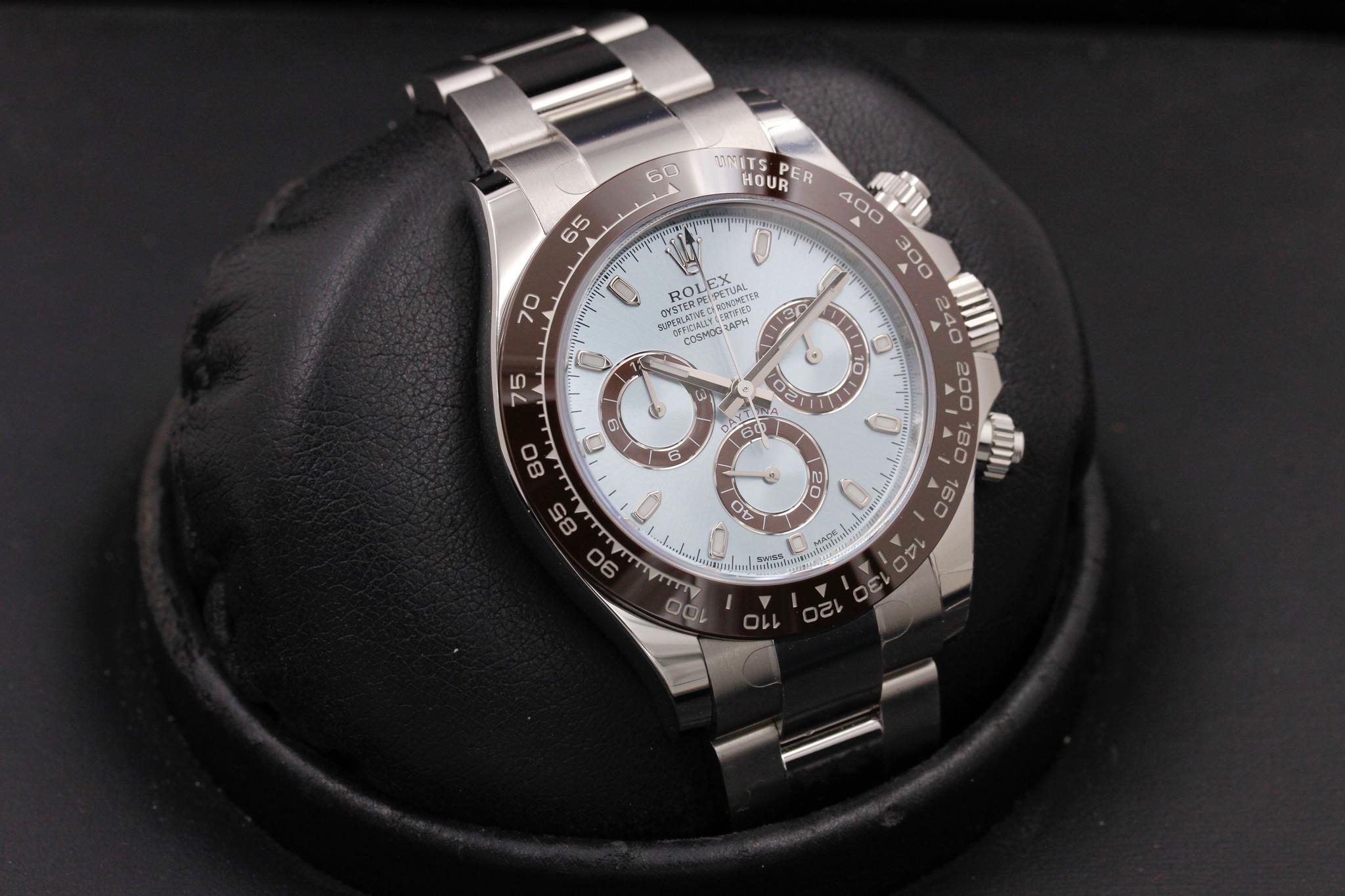 Watch Image 10