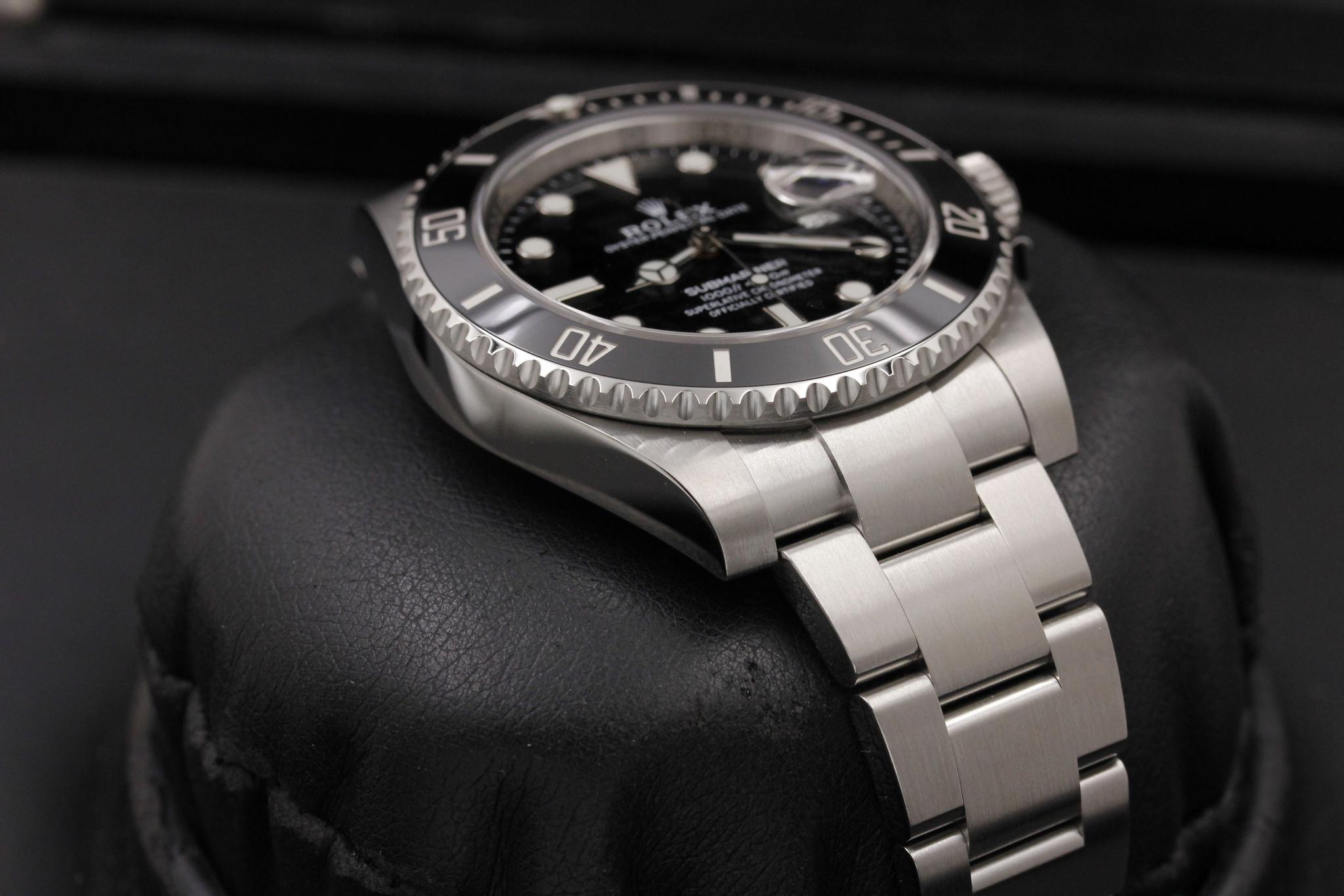 Watch Image 6
