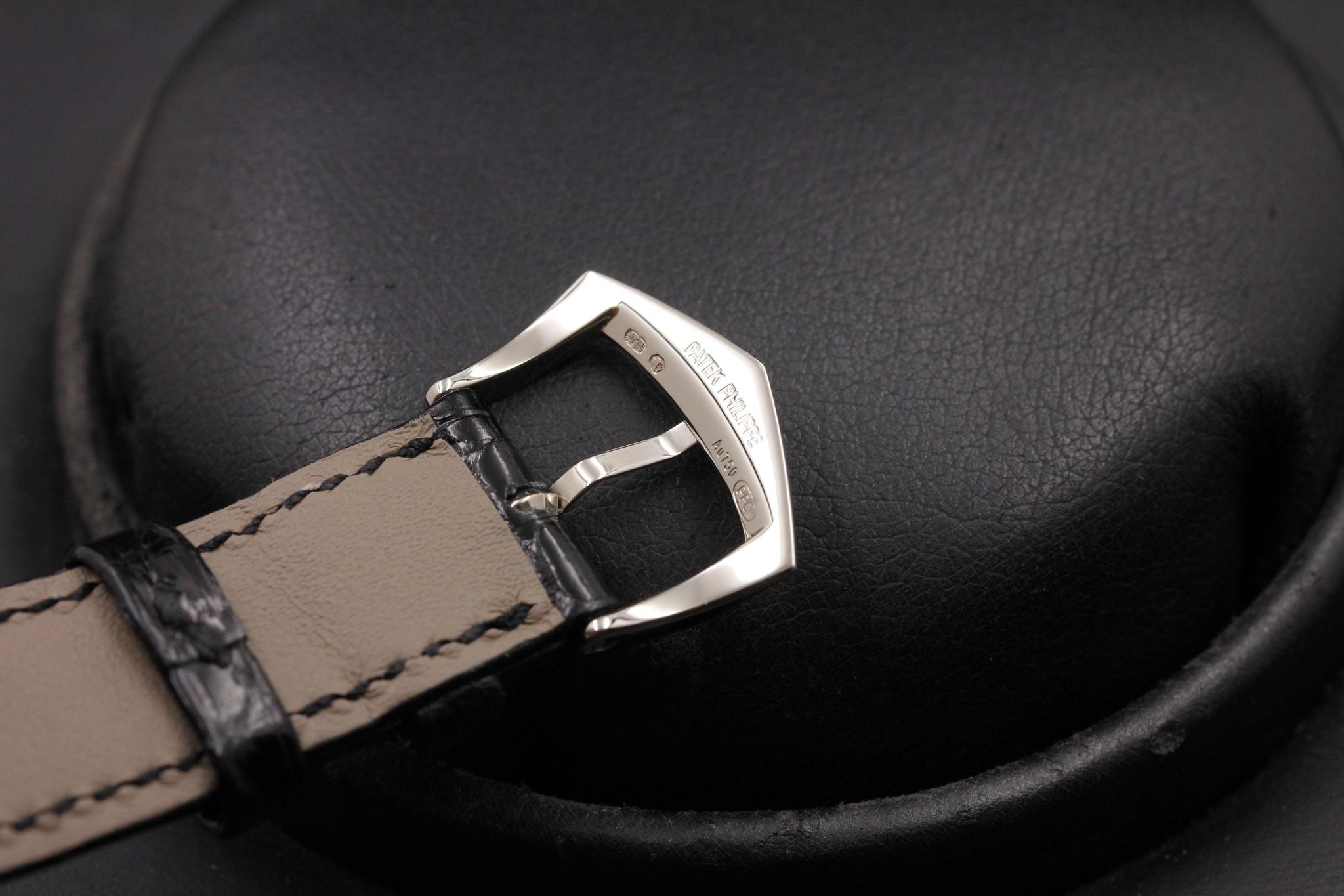 Watch Image 9