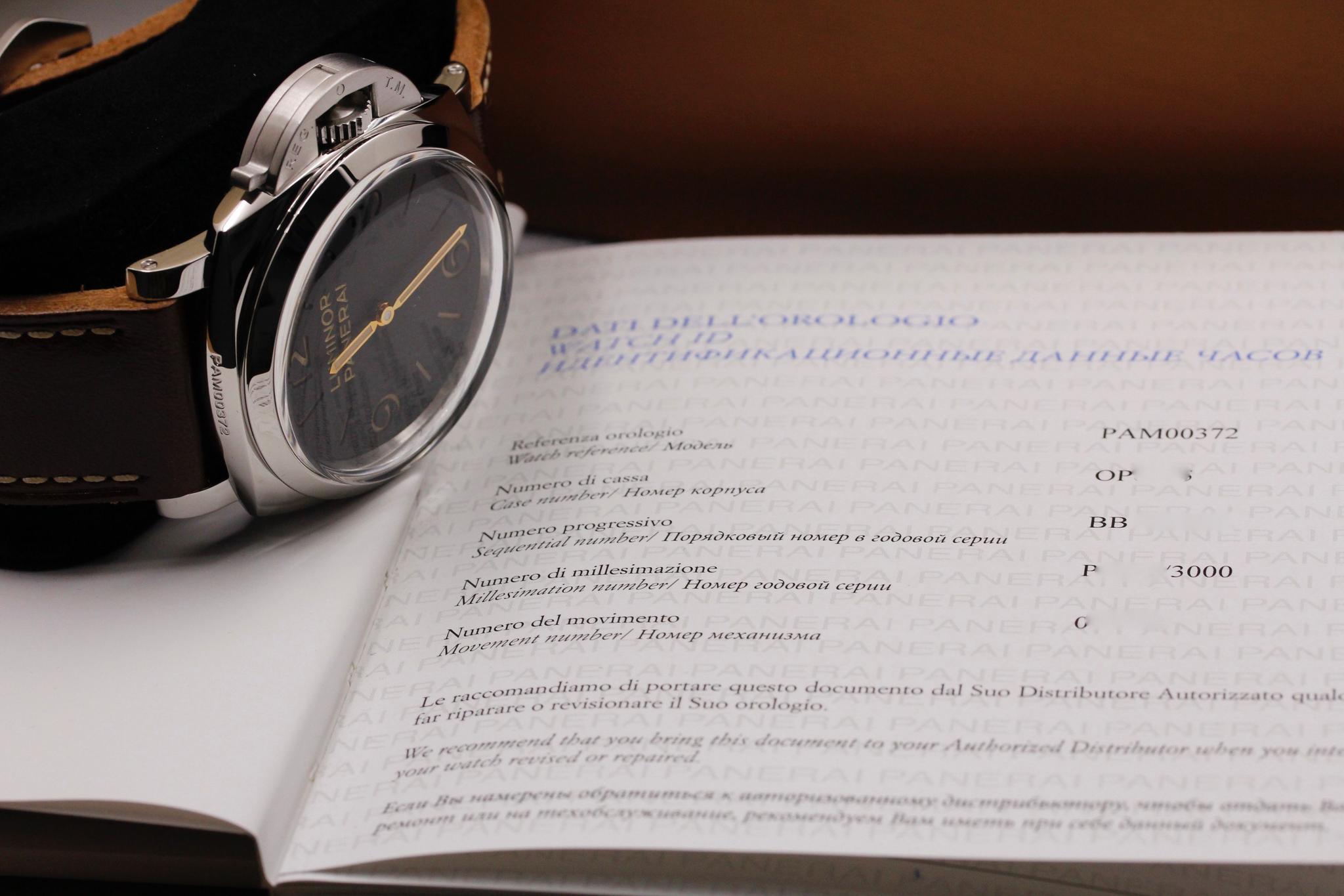Watch Image 11