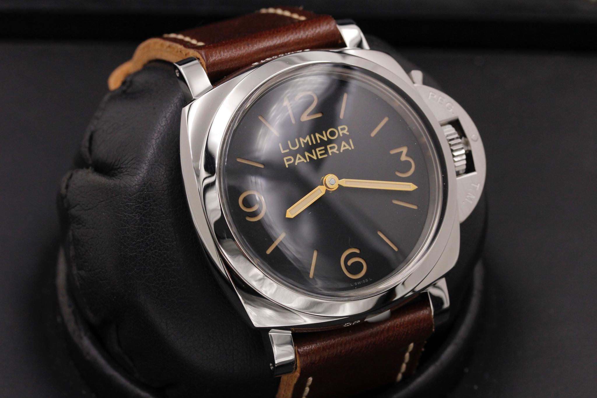 Watch Image 10
