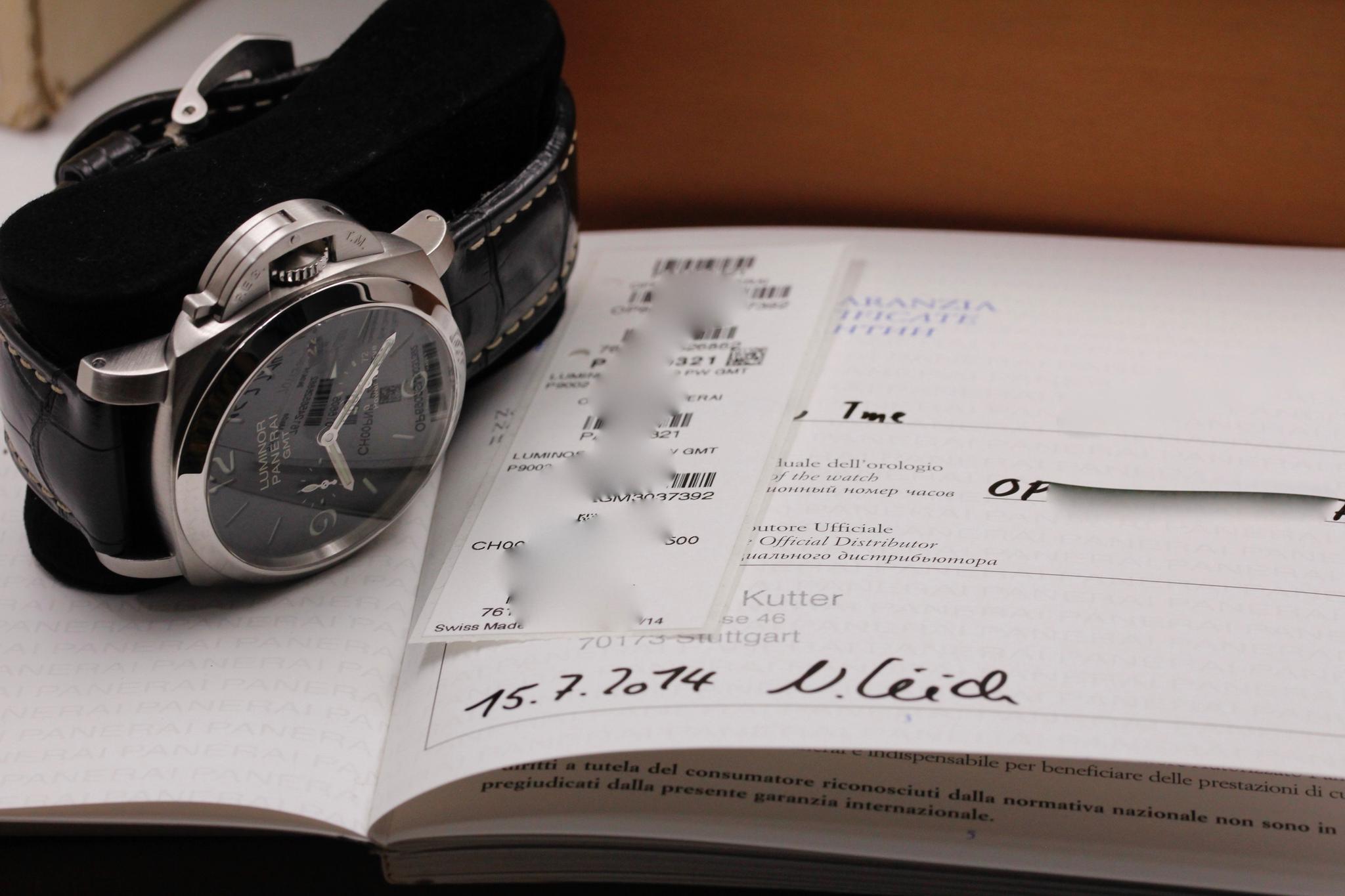 Watch Image 11