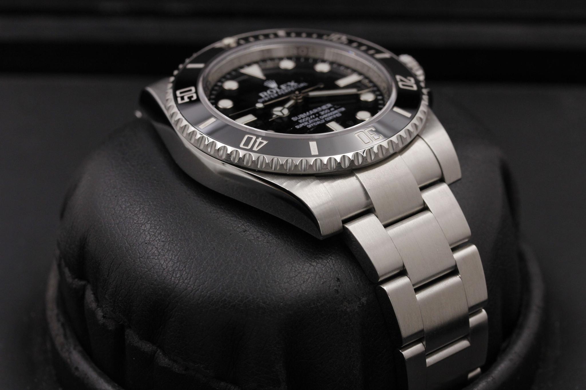 Watch Image 6
