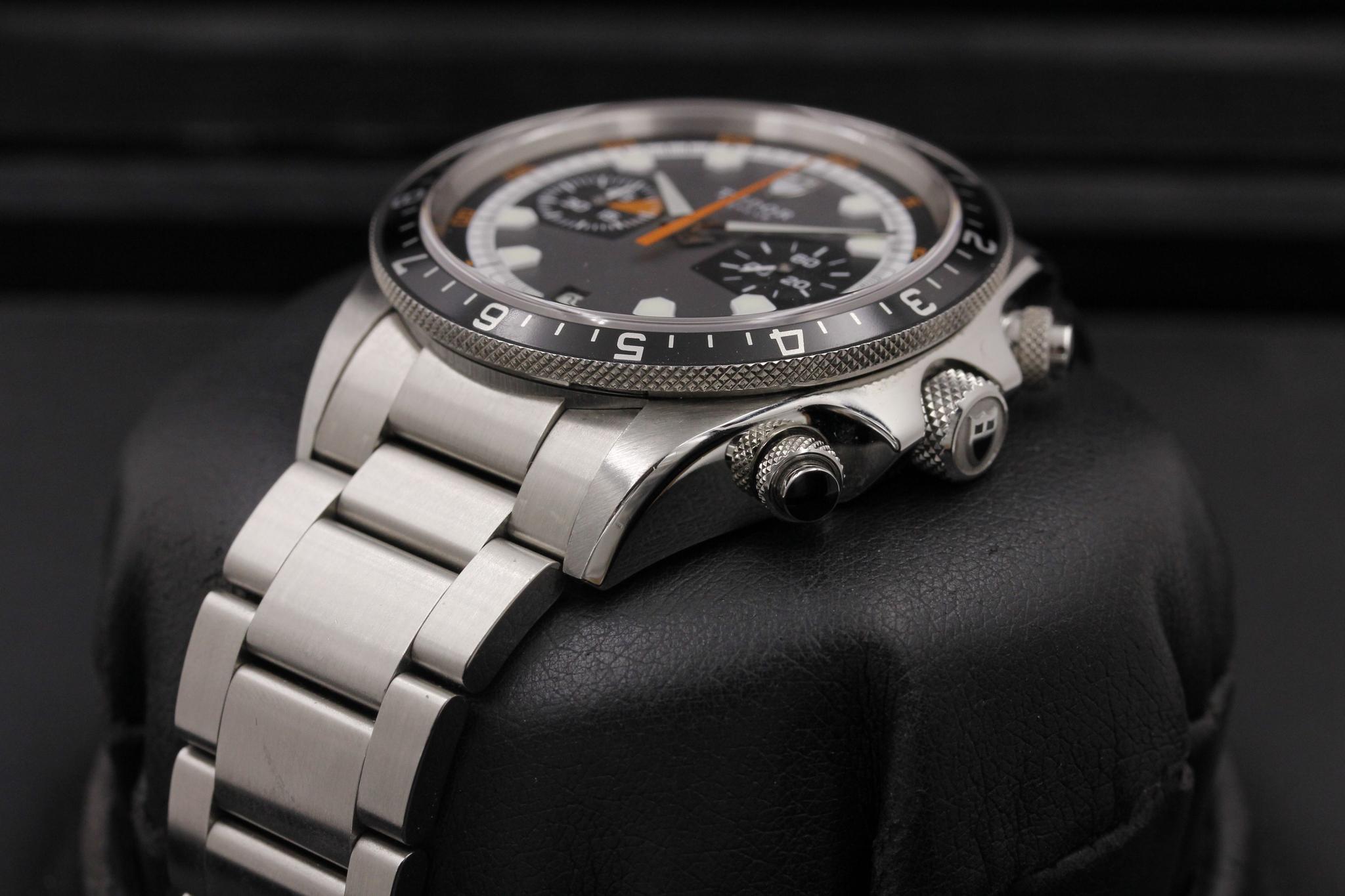 Watch Image 2