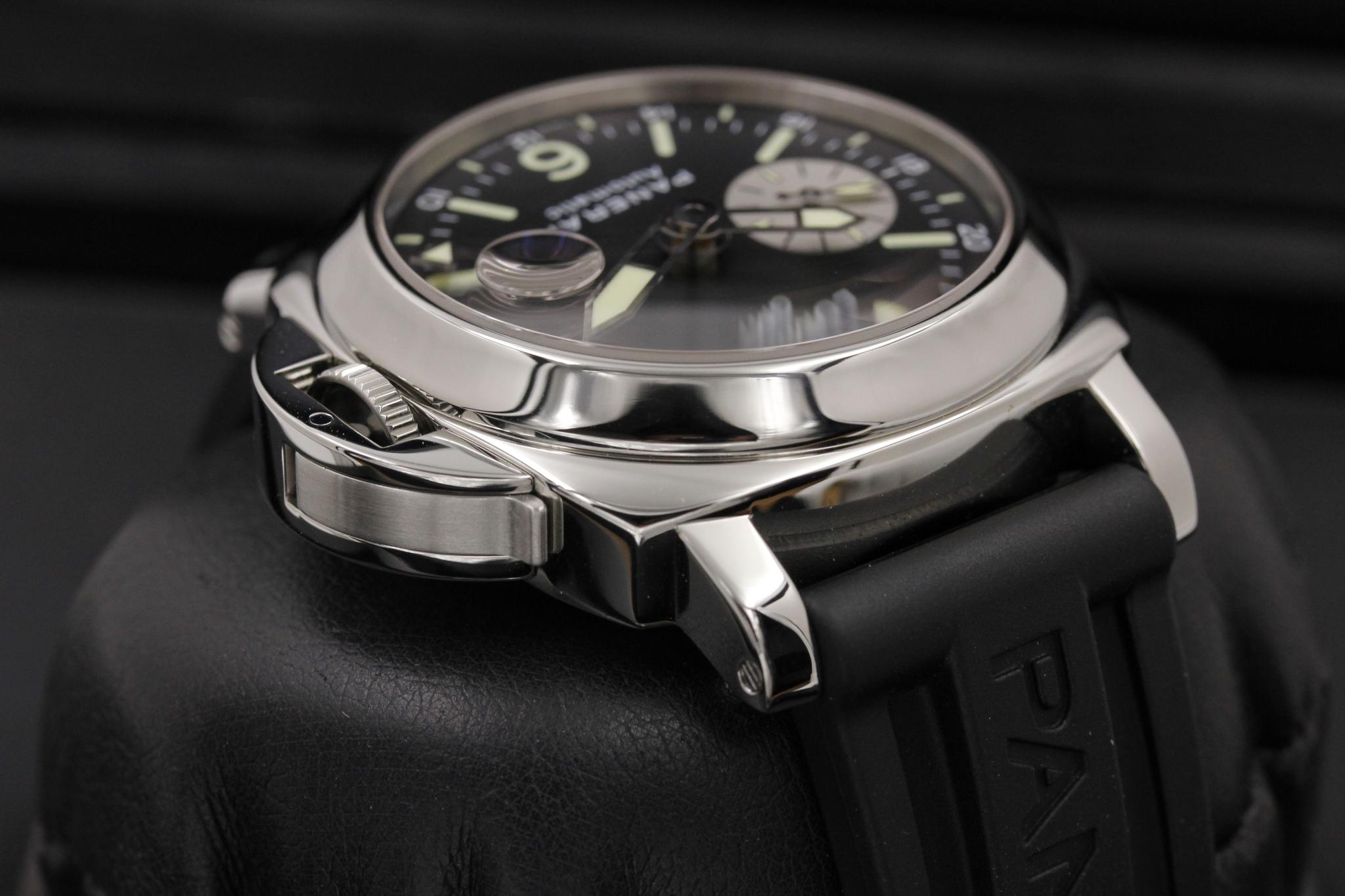 Watch Image 4