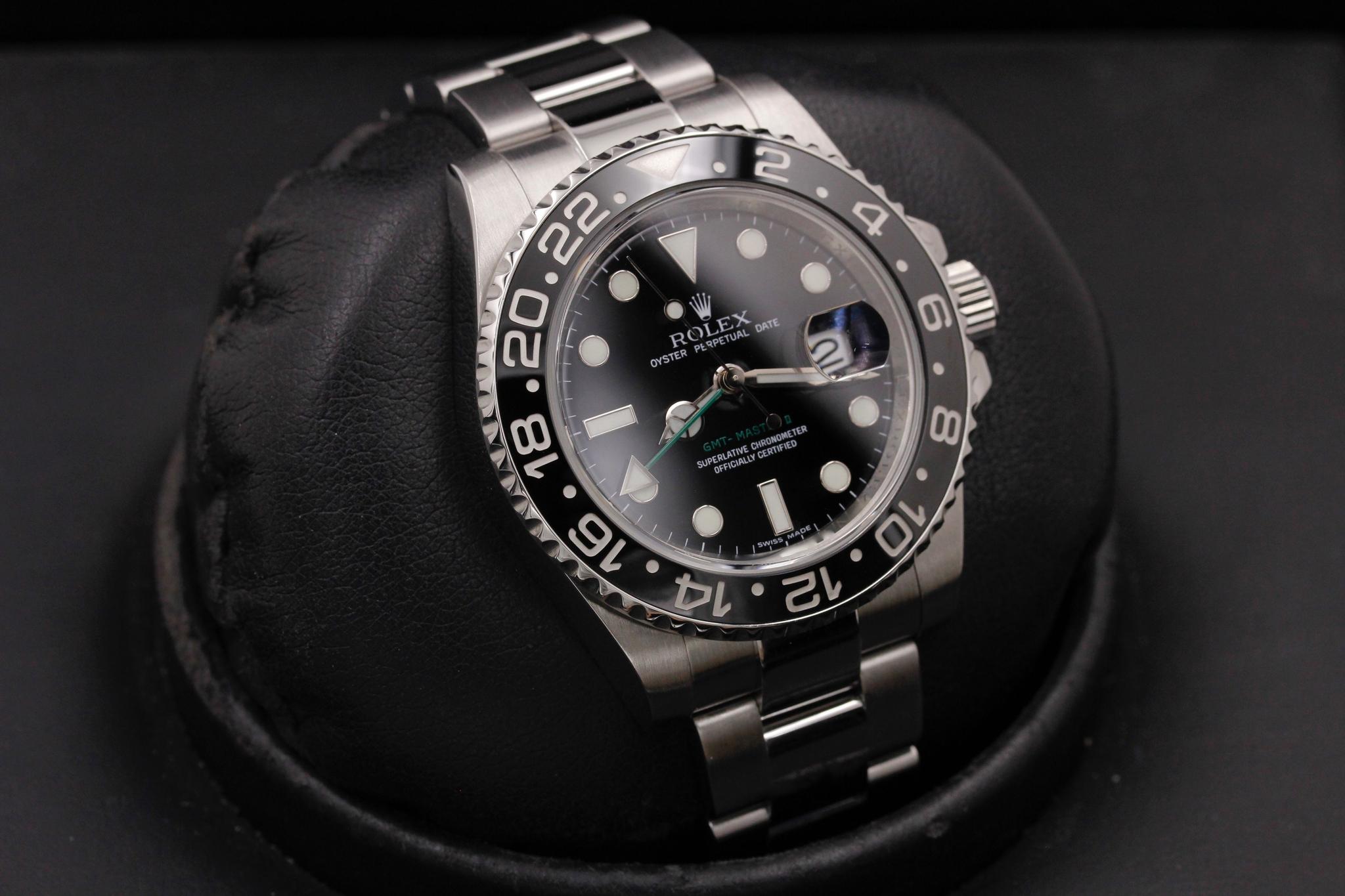 Watch Image 10