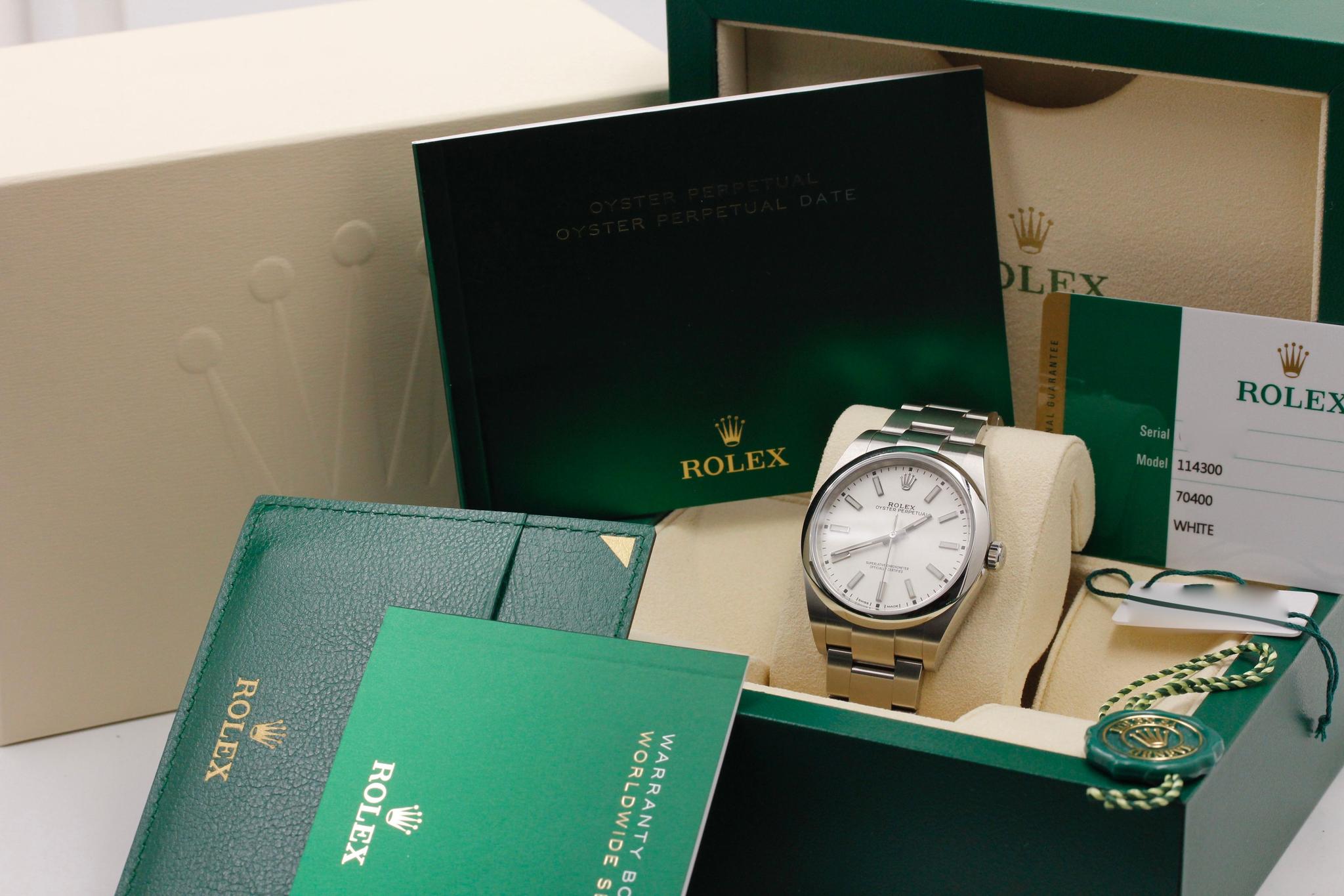Watch Image 11