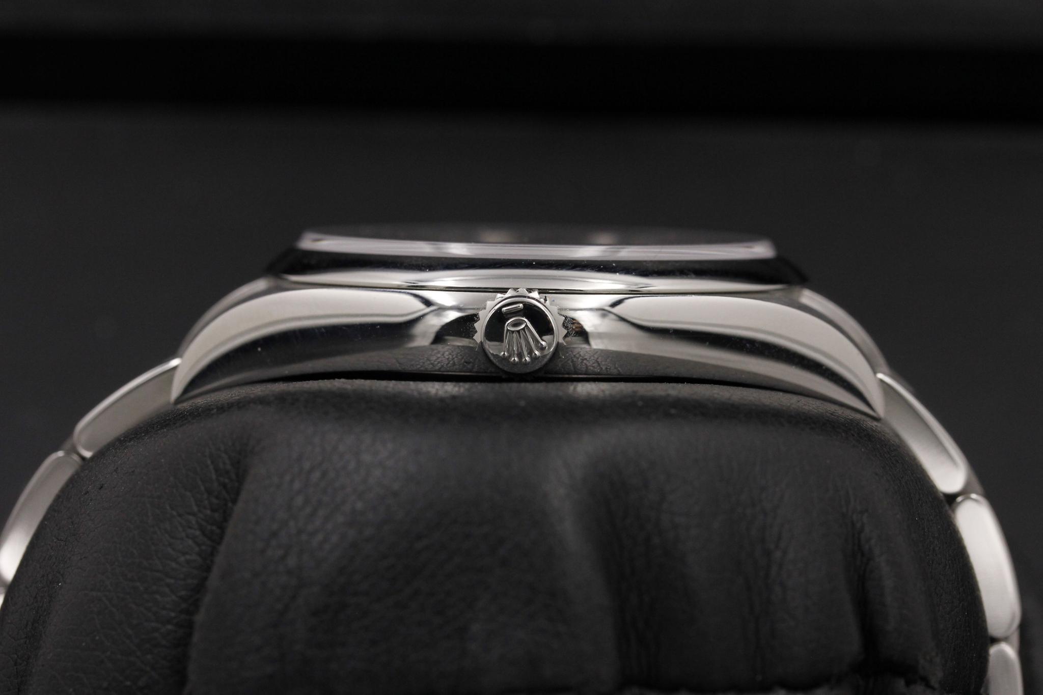 Watch Image 3