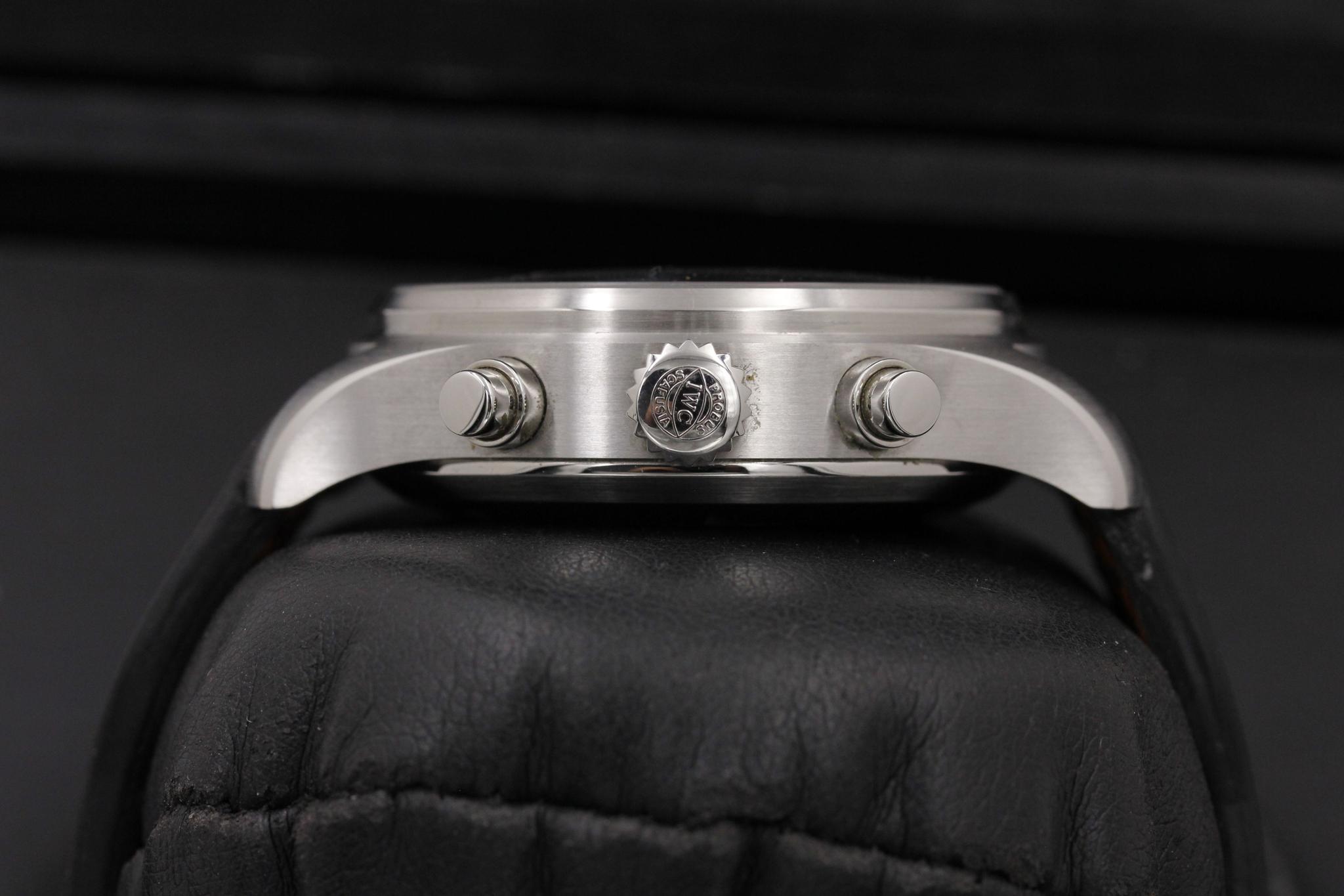 Watch Image 3