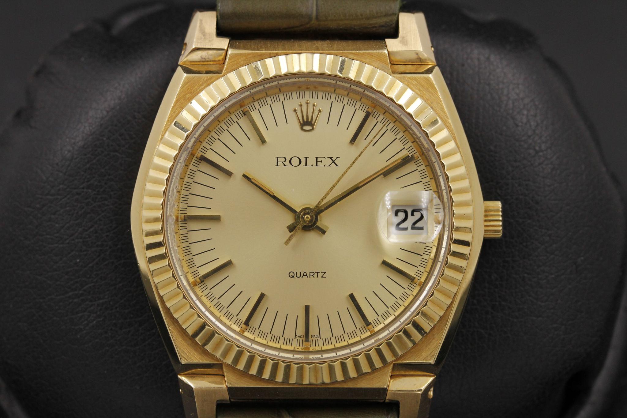 Watch Image 2