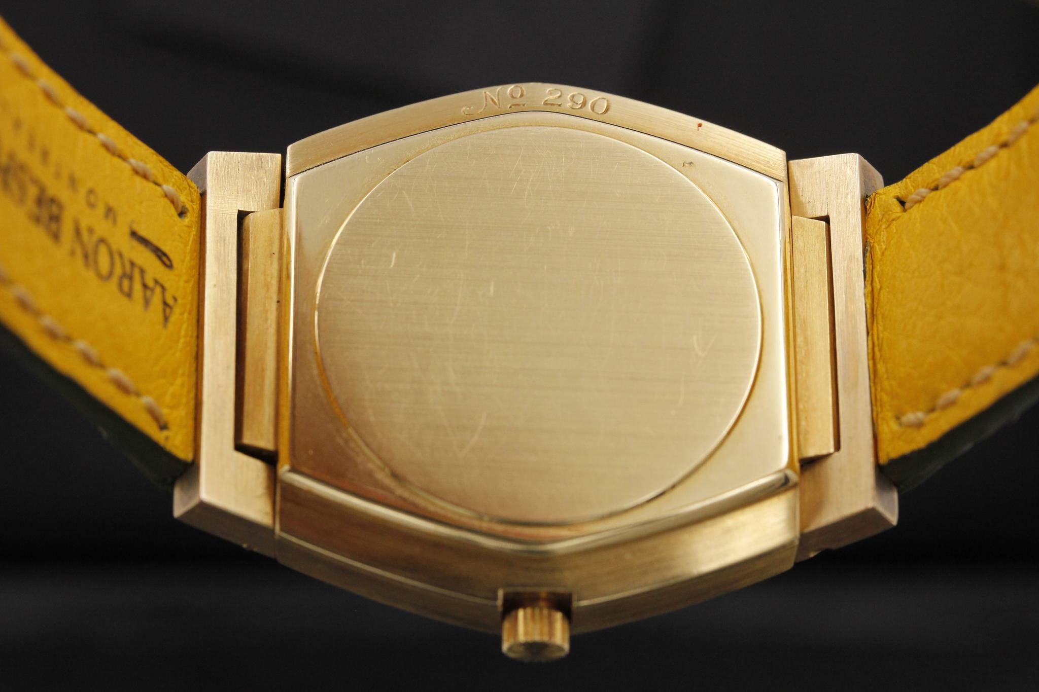 Watch Image 8
