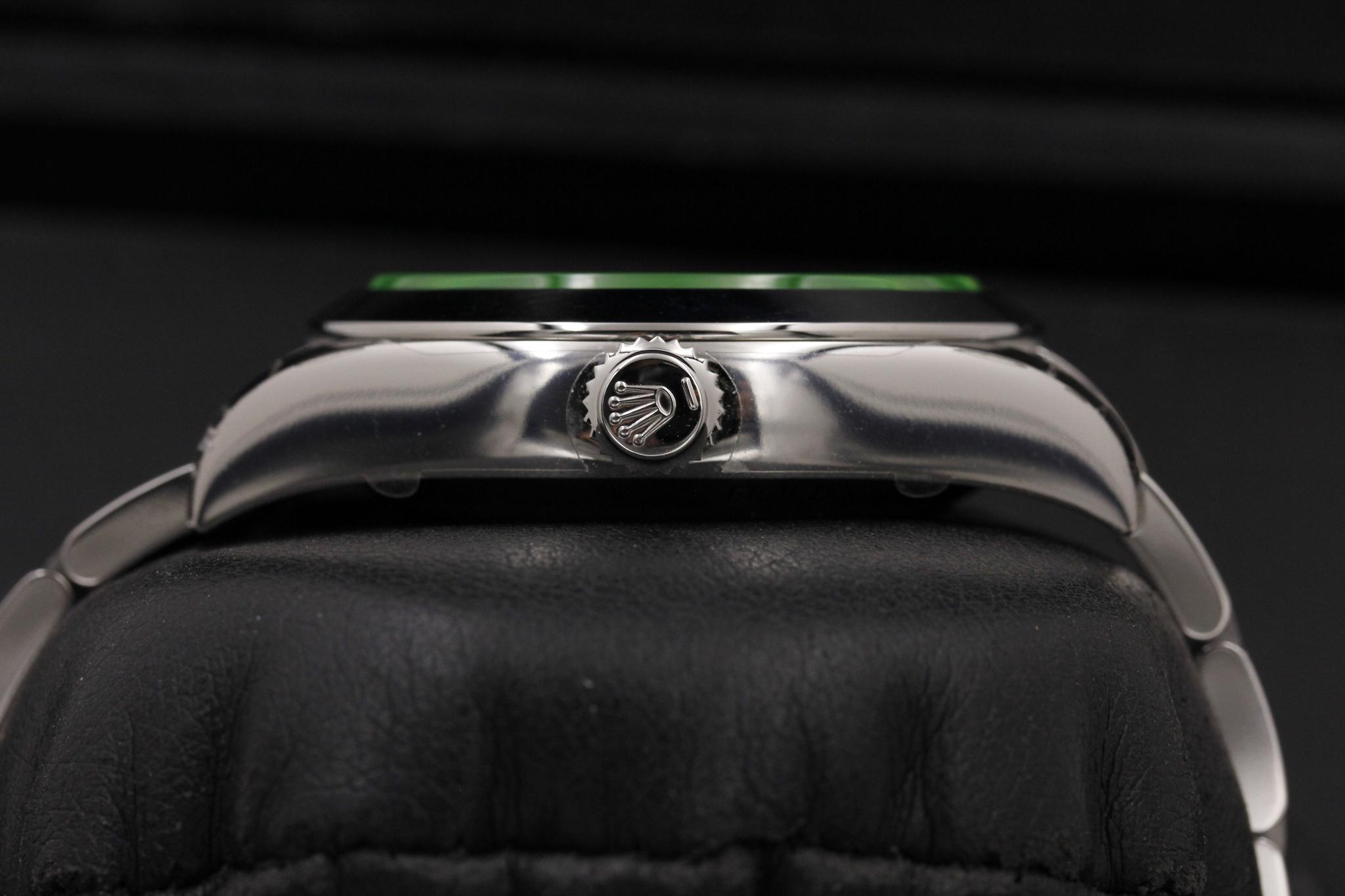 Watch Image 3