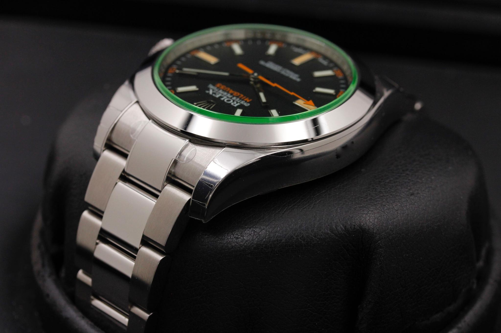 Watch Image 5