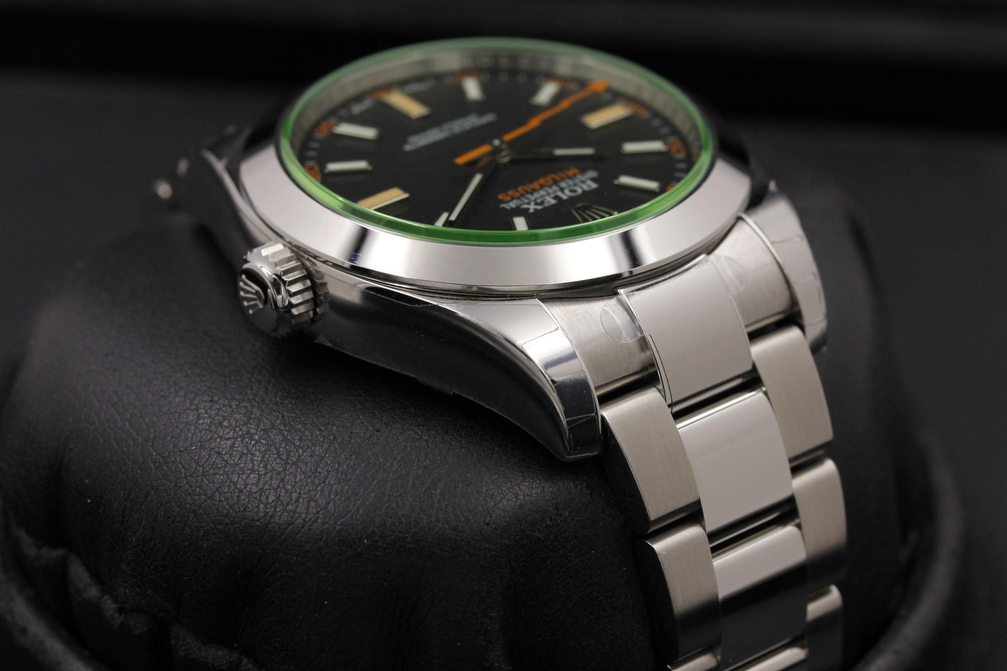 Watch Image 4