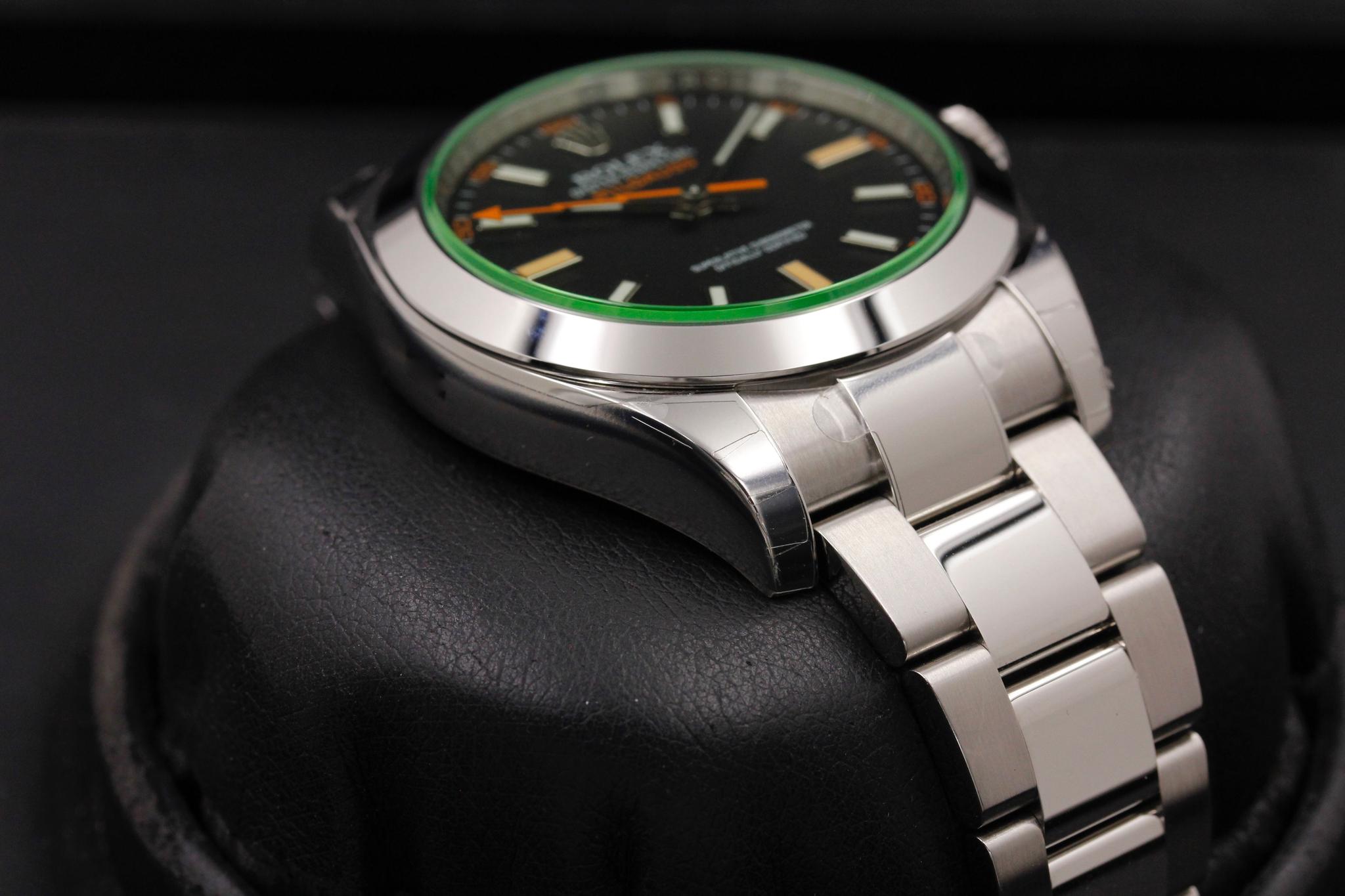 Watch Image 6