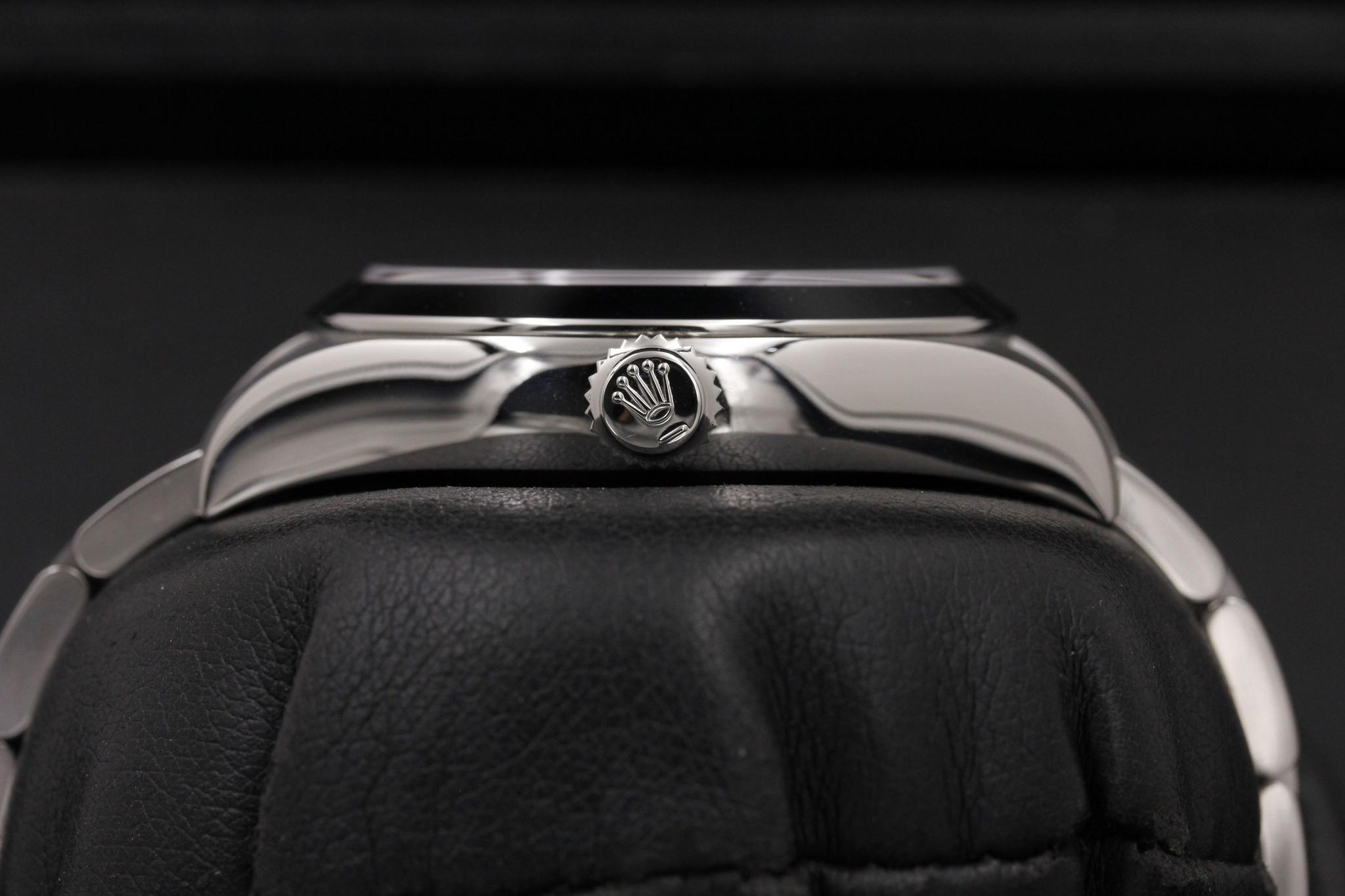 Watch Image 3
