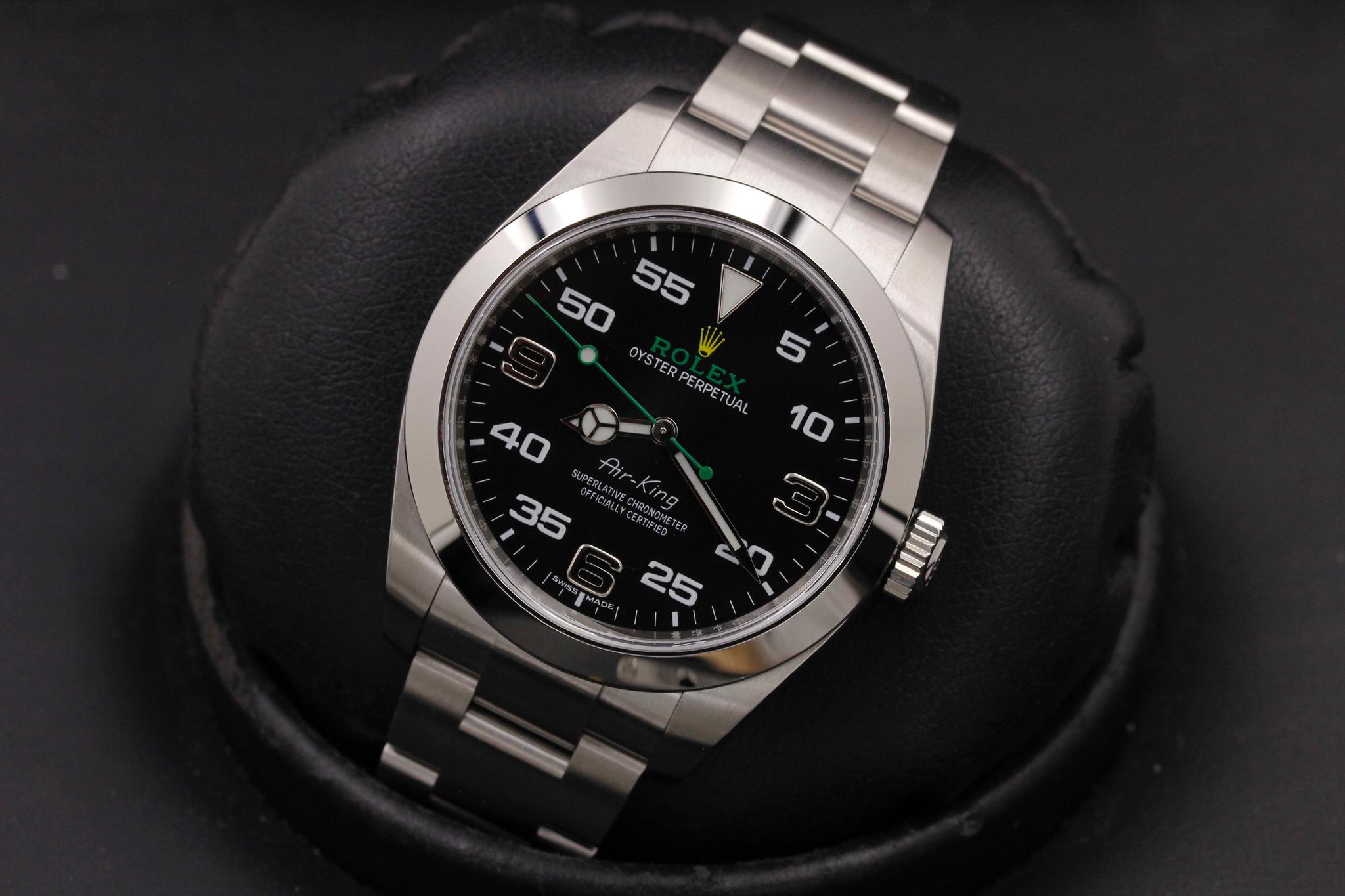 Watch Image 9