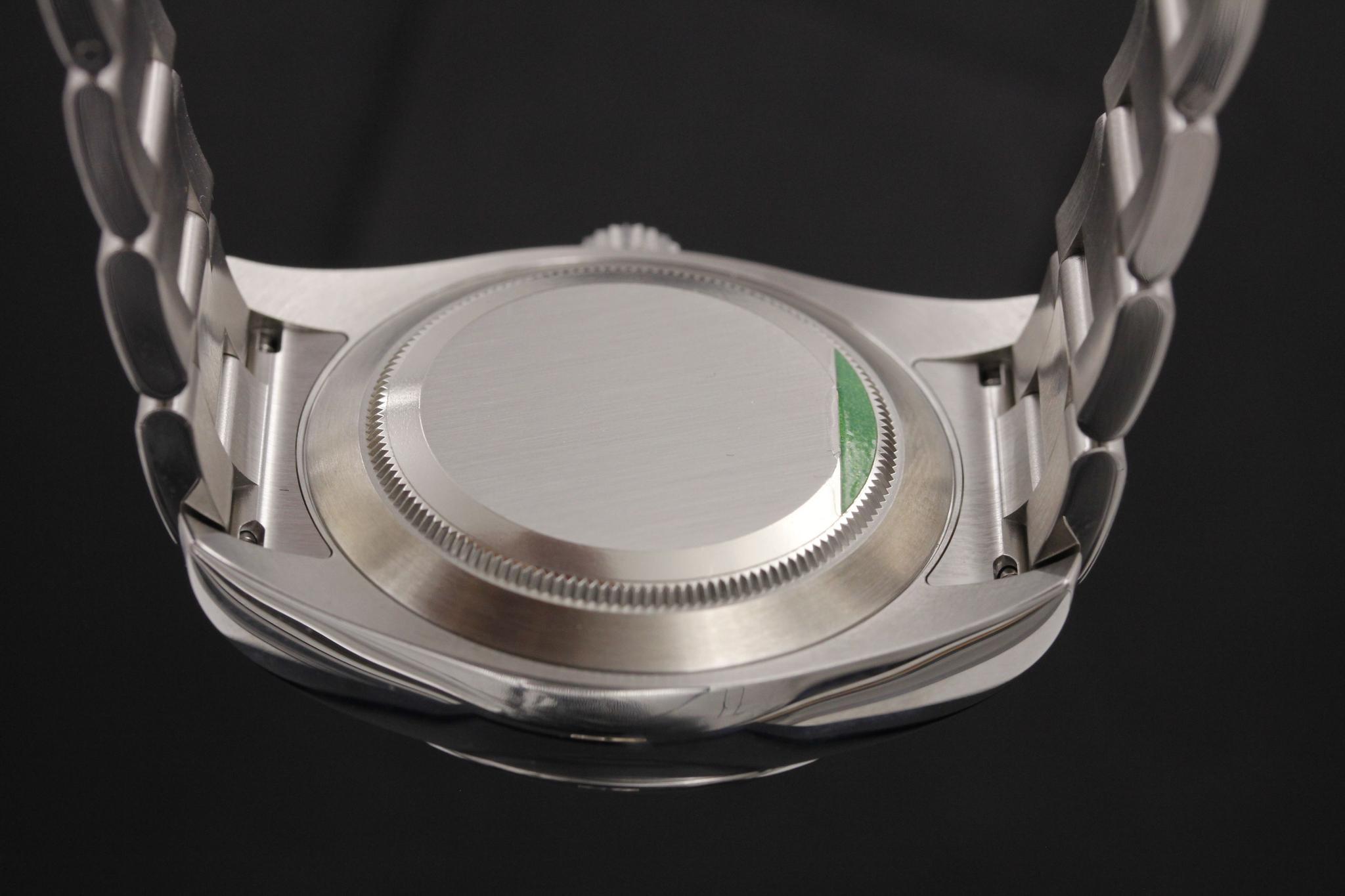 Watch Image 8
