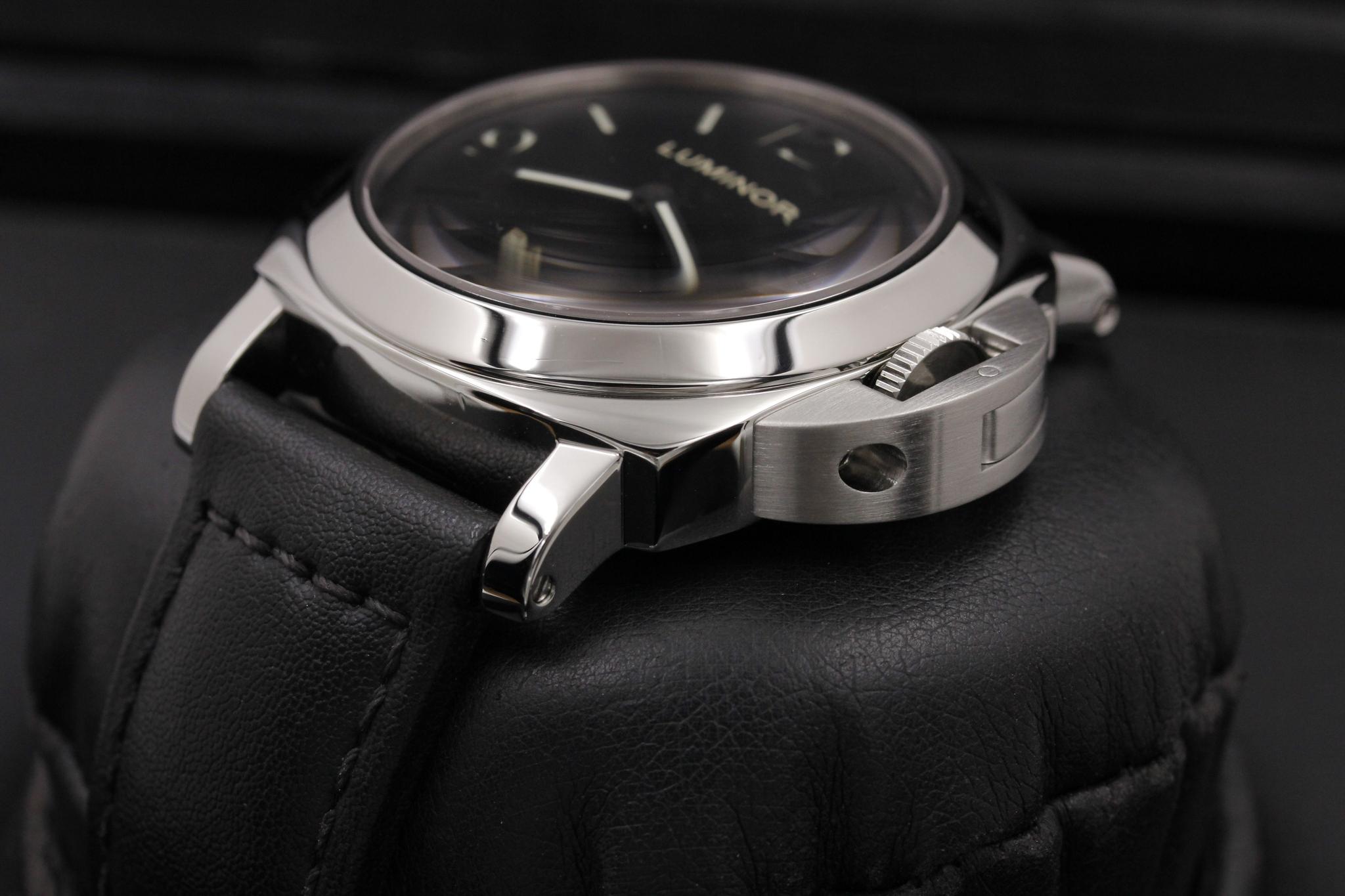 Watch Image 2
