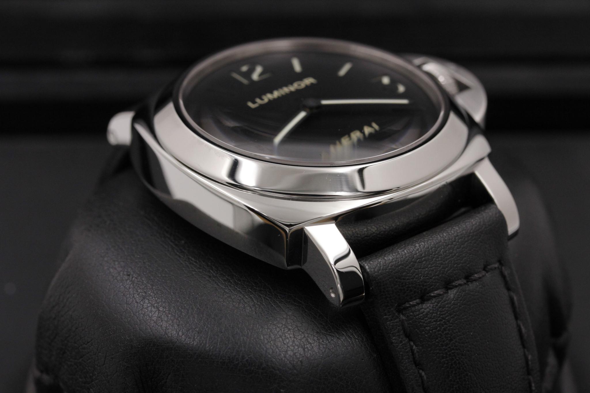 Watch Image 6