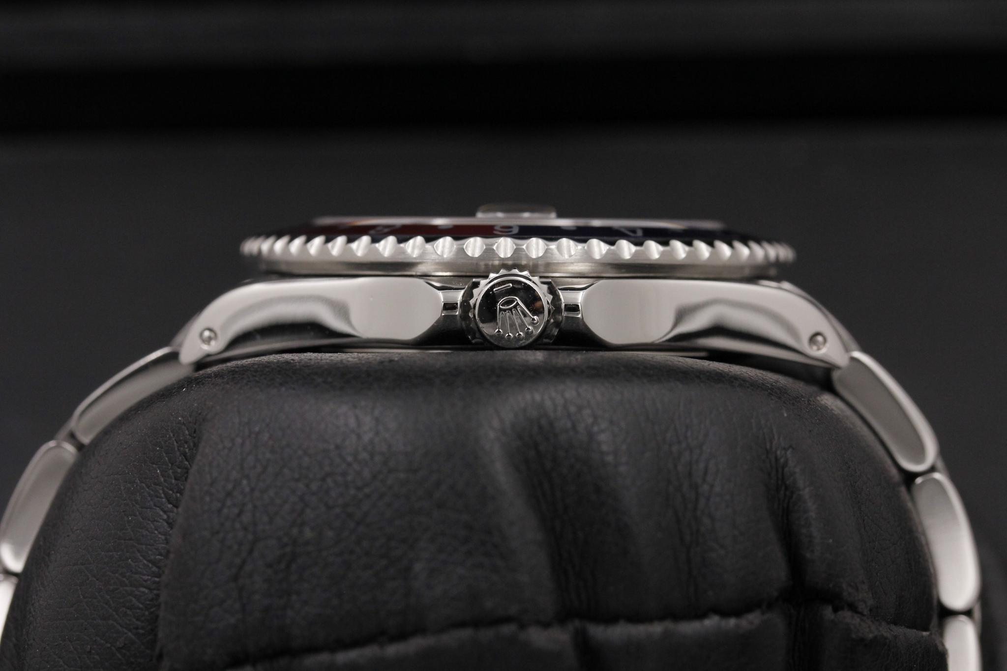 Watch Image 3