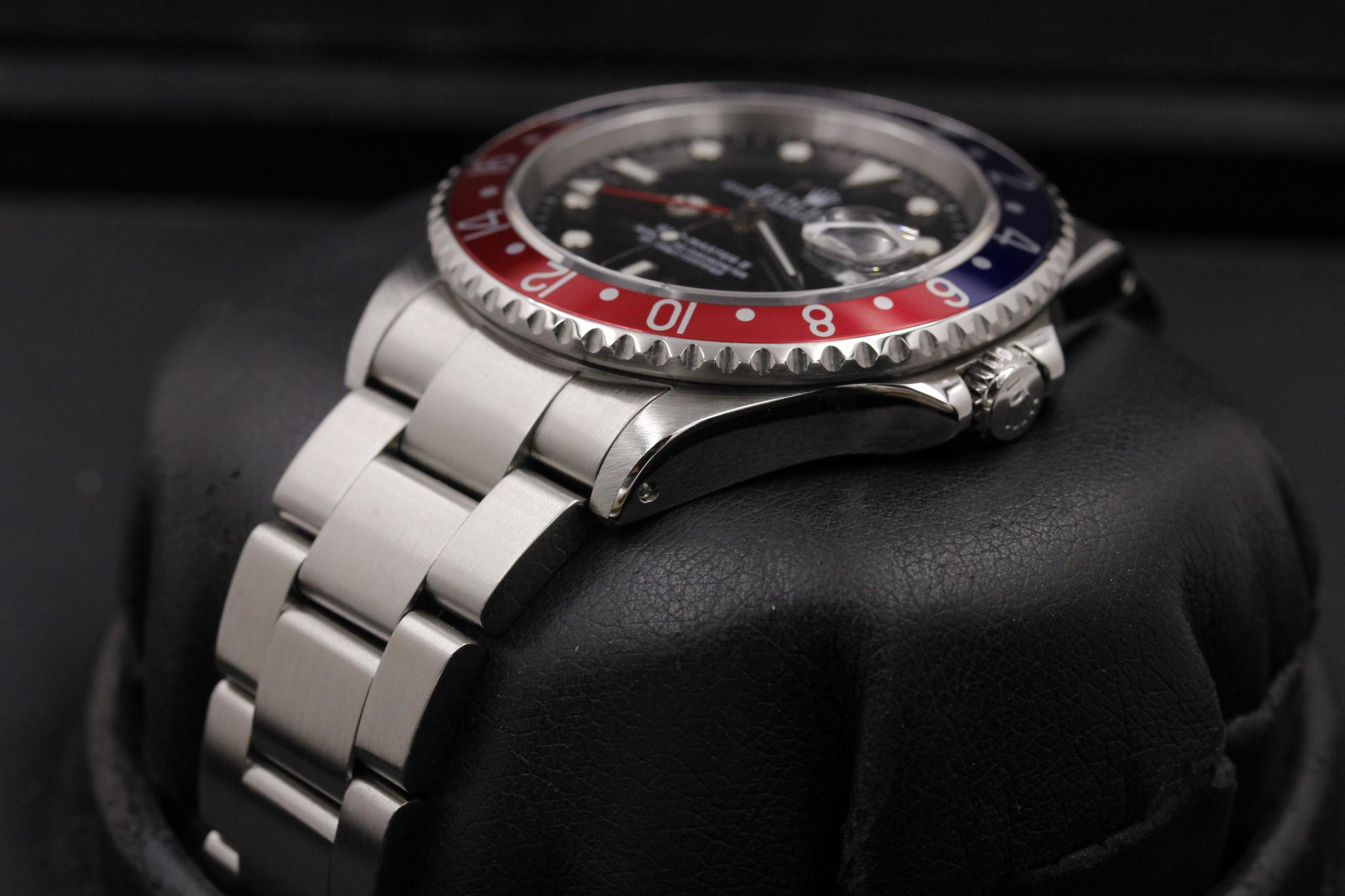 Watch Image 2