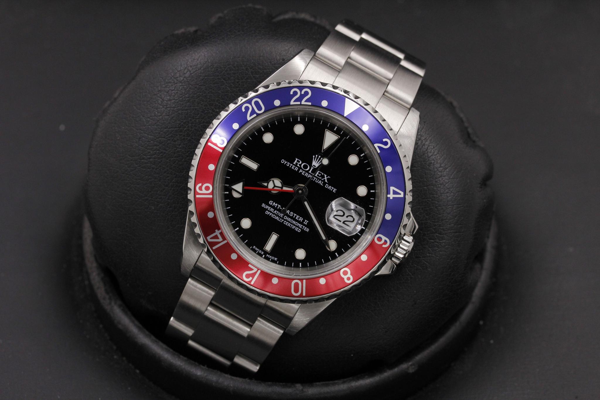 Watch Image 10