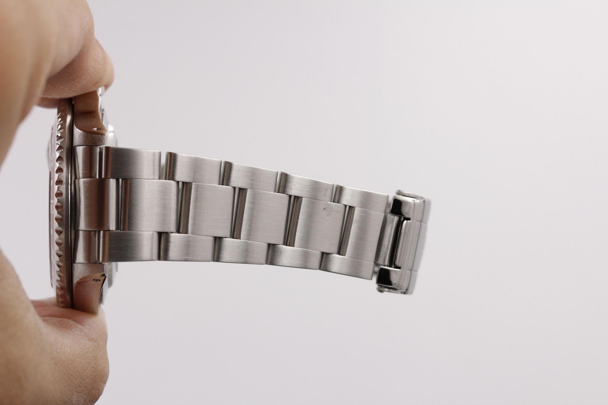 Watch Image 9